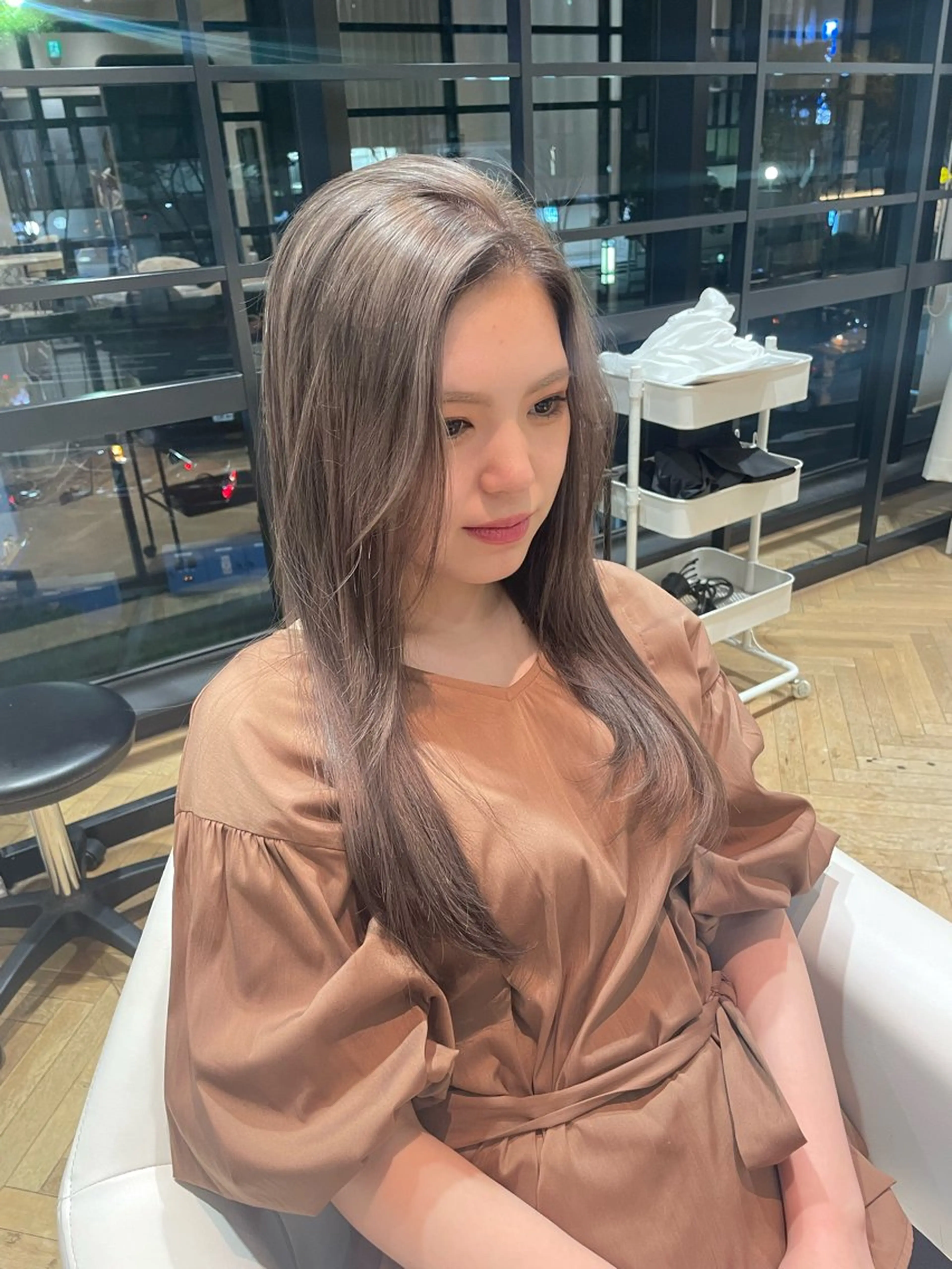 ロング ELLE salon サエのヘアスタイル