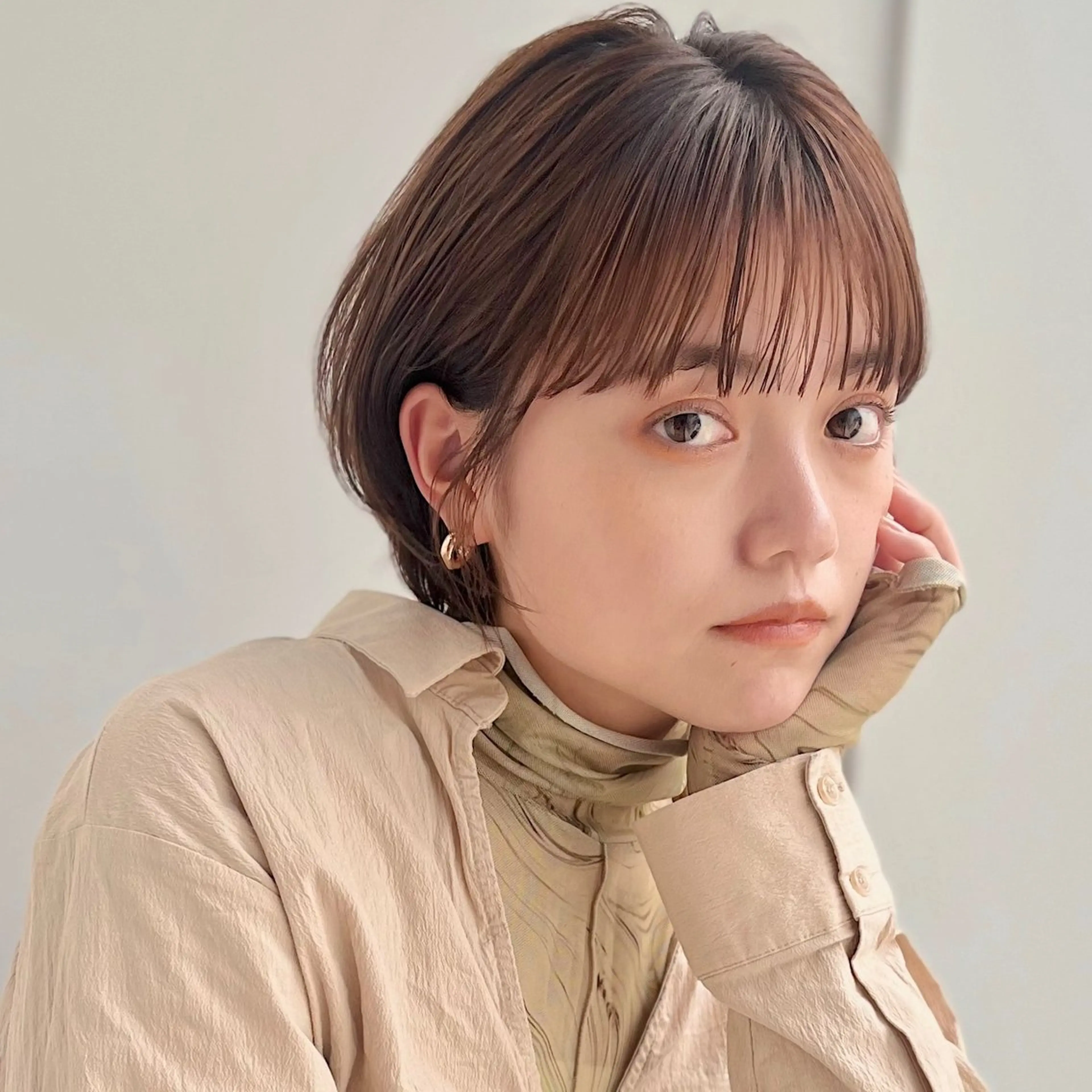 ショート ショートボブ ボブ ショートヘア ワイドバング あやめ【顔まわり/レ イヤー/柔らかカラ】のヘアスタイル