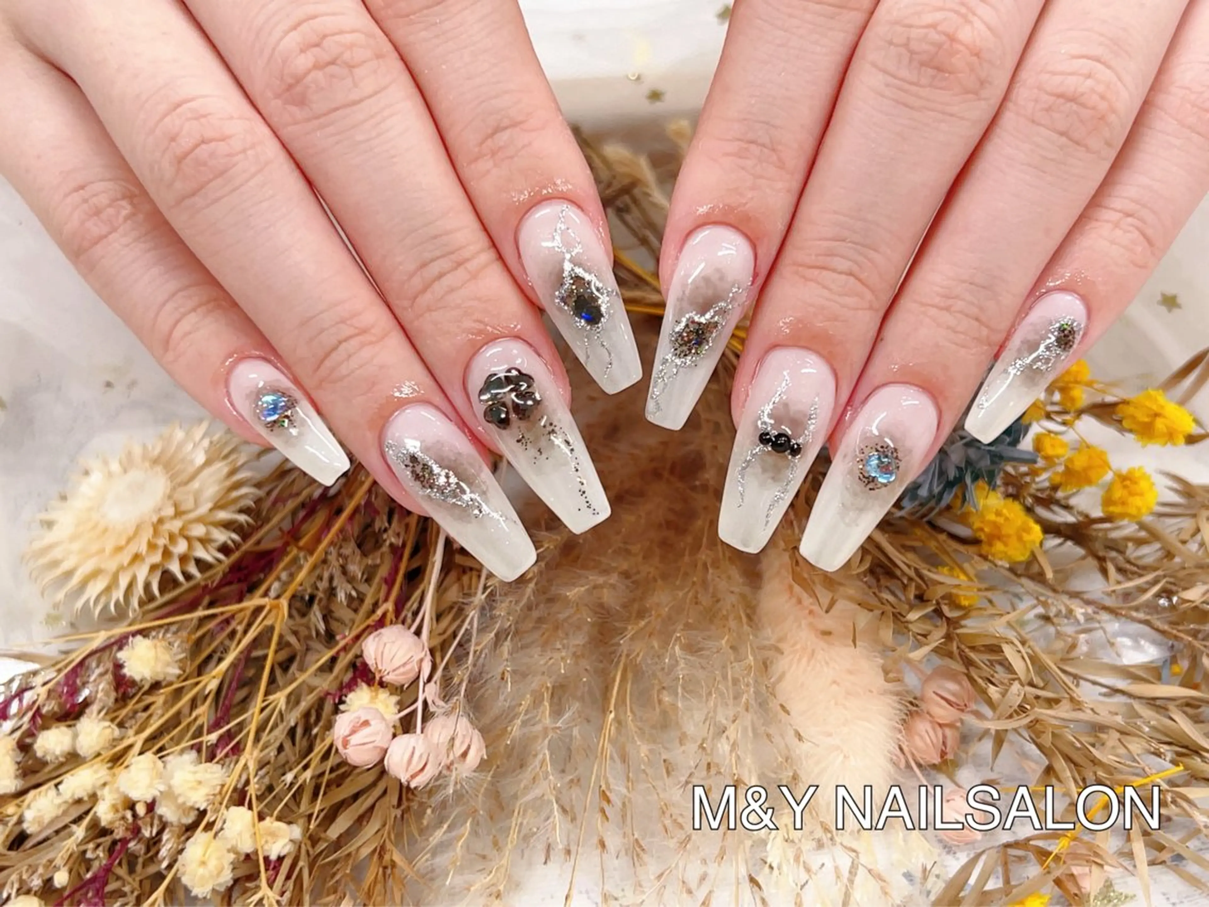 ネイル 長さ出し スカルプネイル ハンドネイル ハンドケア M&Y NailSalonのネイルデザイン