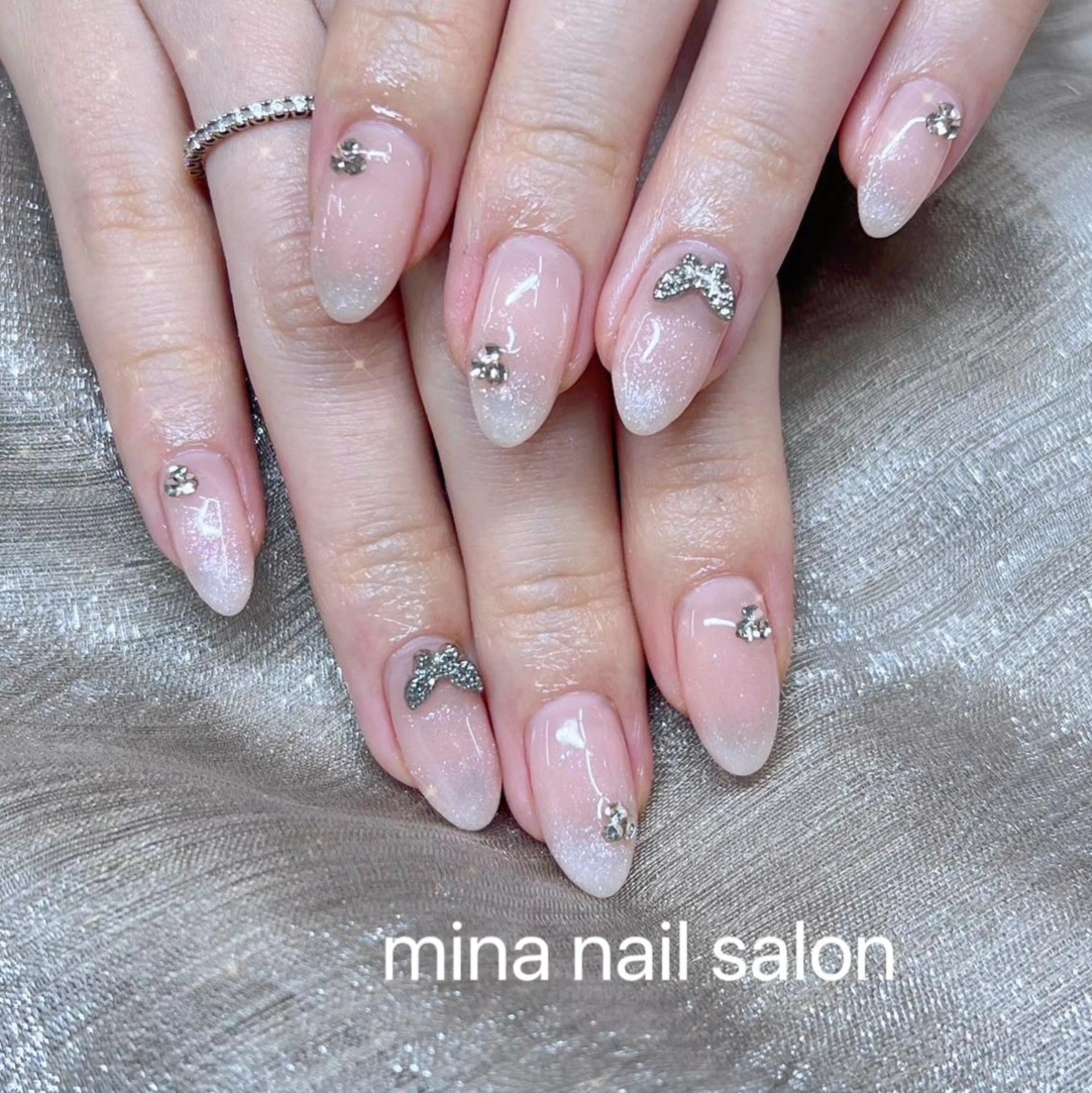 ネイル Mina🧸 韓国風ネイル🎀のネイルデザイン