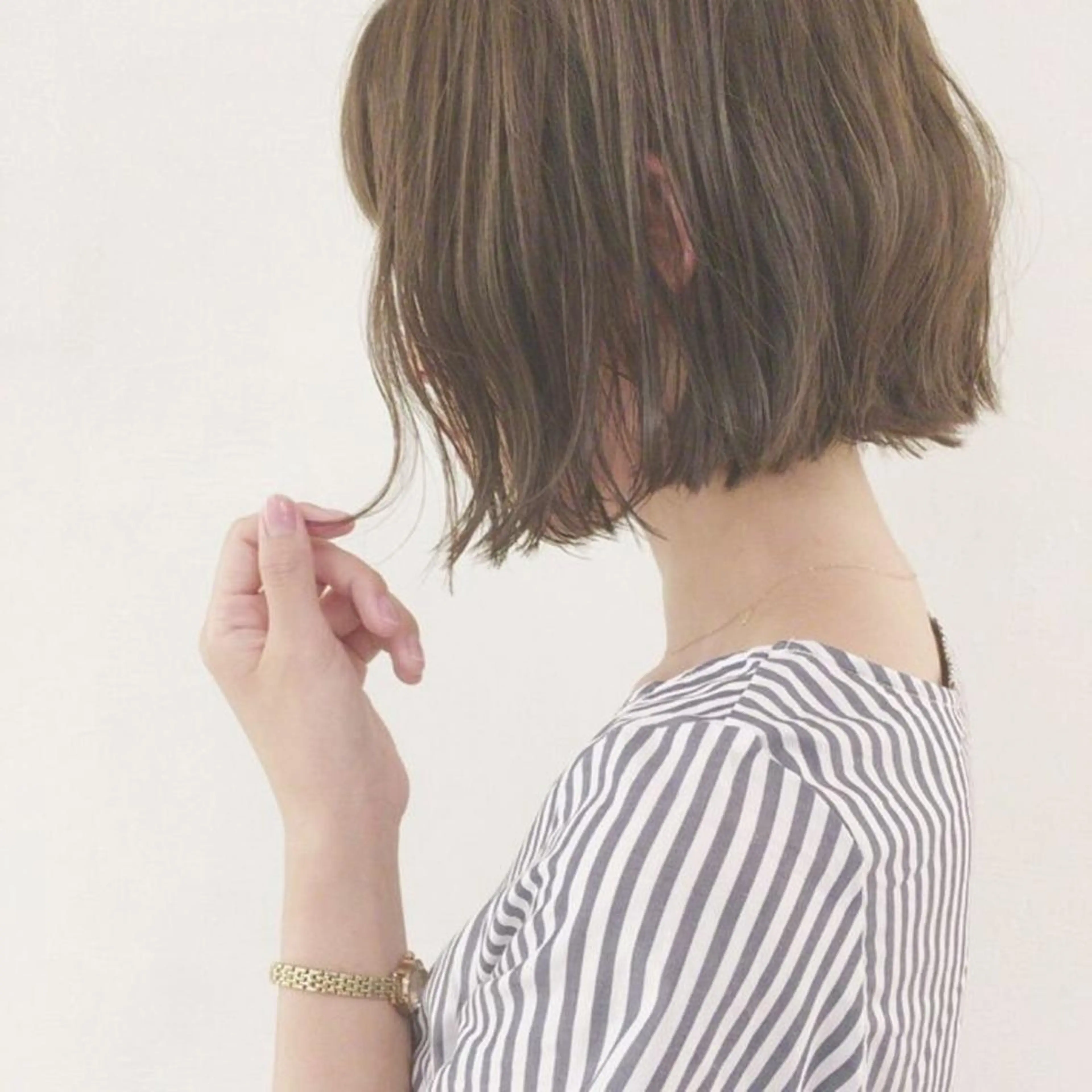 ミディアム カラー ヘアアレンジ ブリーチ&似合せボブ 田中寛十のヘアスタイル