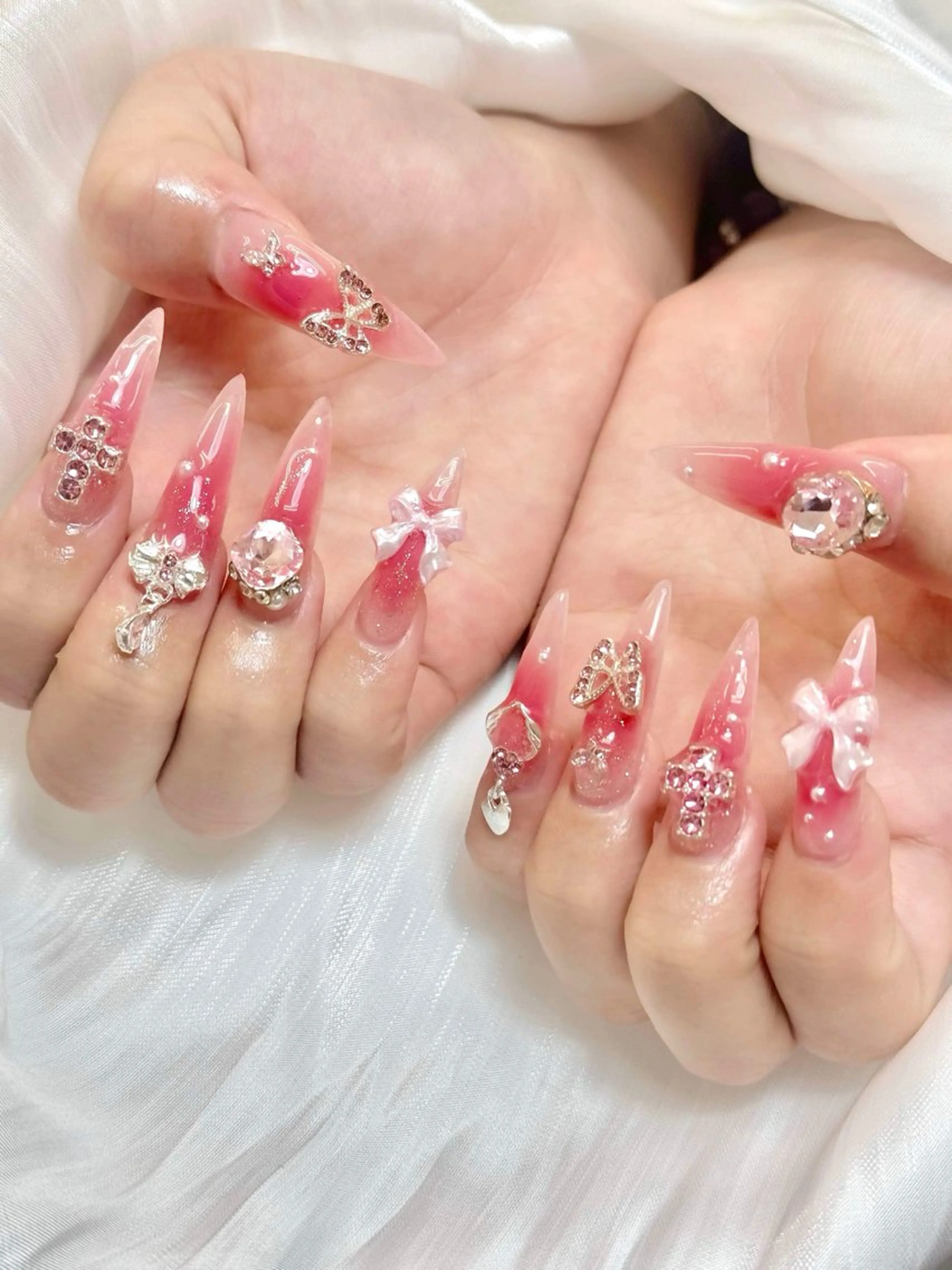 ネイル ハンドネイル ハンドケア Anh Nail 歌舞伎町のネイルデザイン