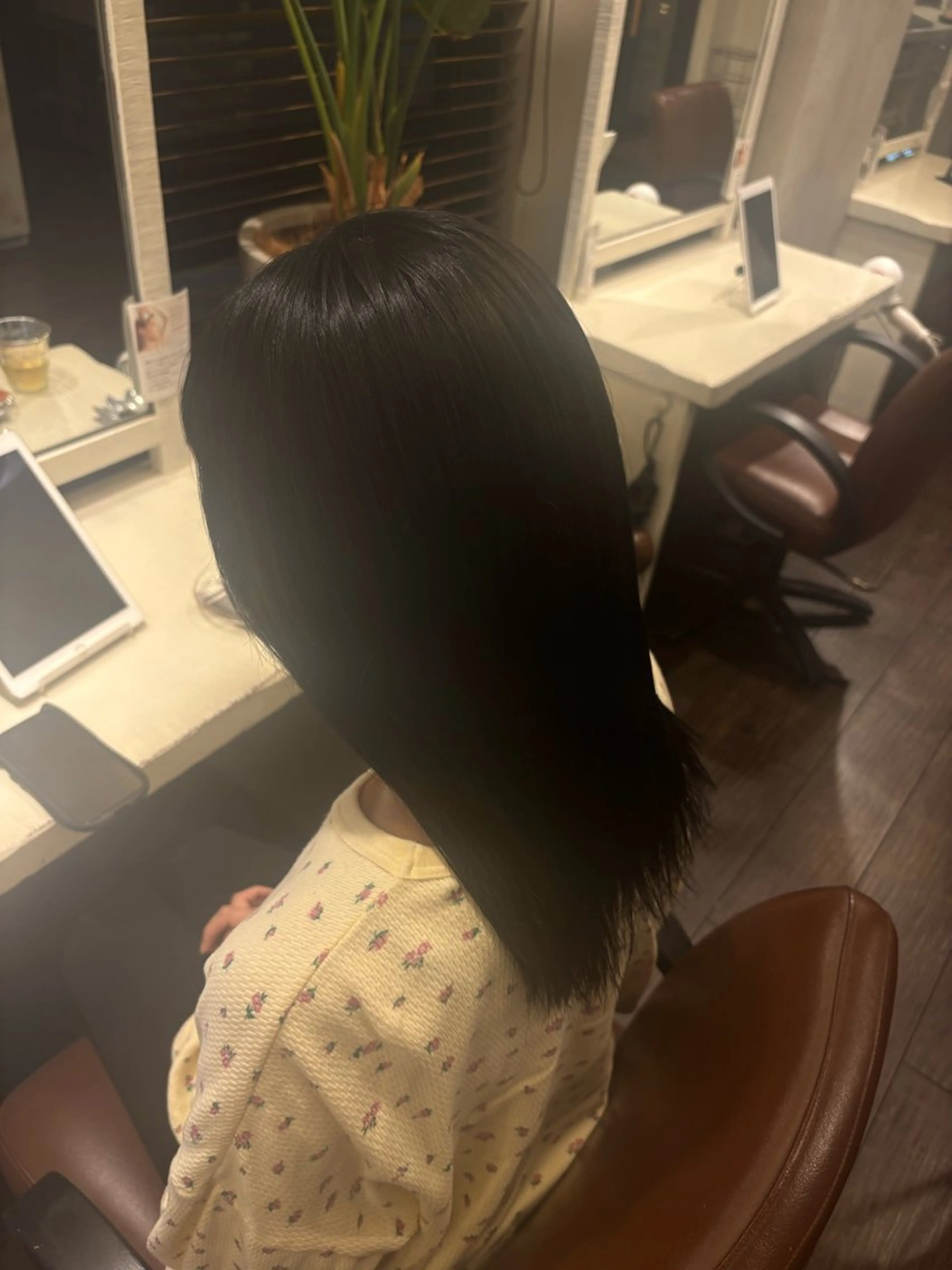 セミロング ヘアカラー 井上 夏音のヘアスタイル