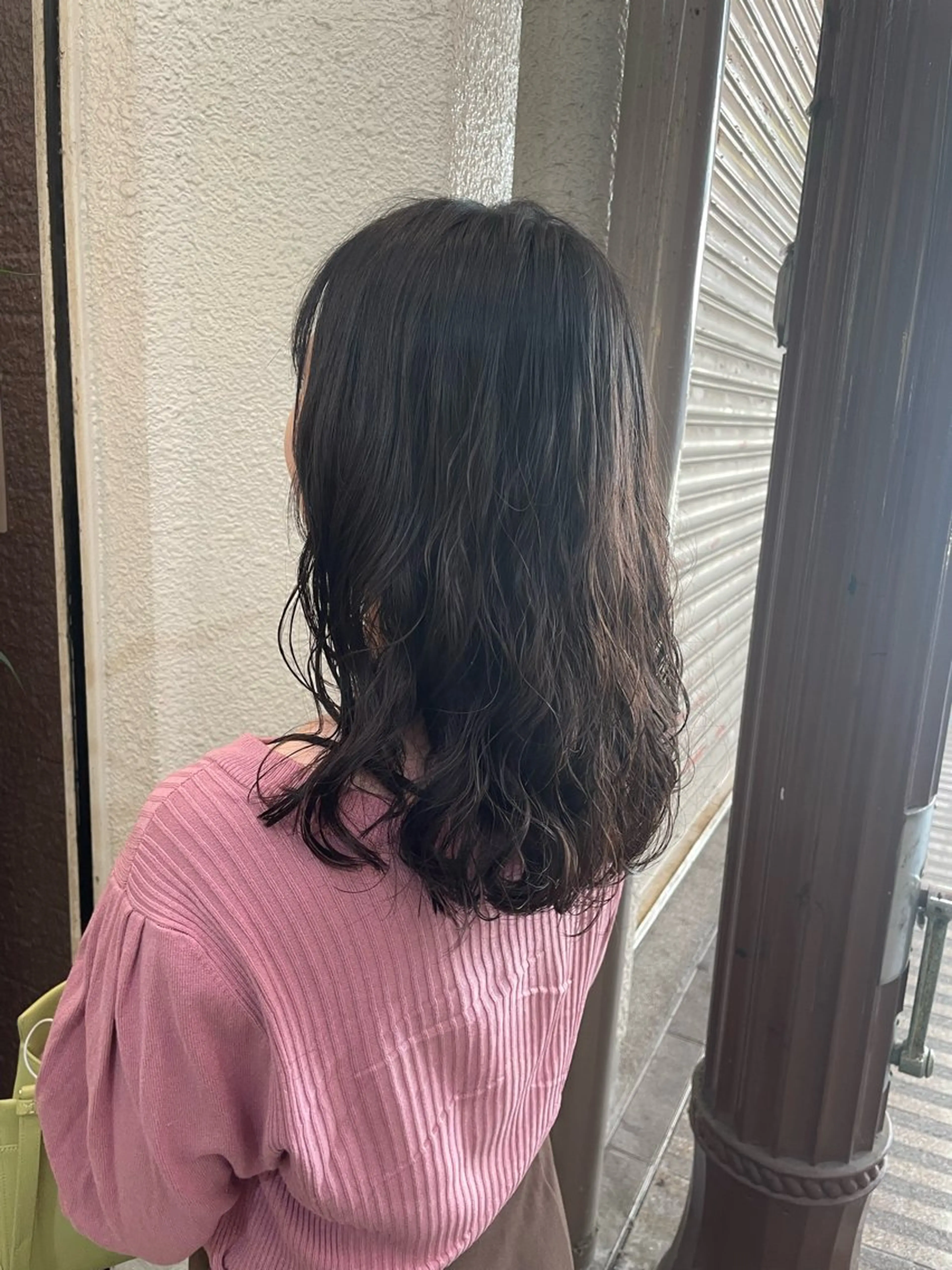 セミロング パーマ セミロングパーマ 小手巻きパーマ/毛流 れパーマ/RYUTOのヘアスタイル