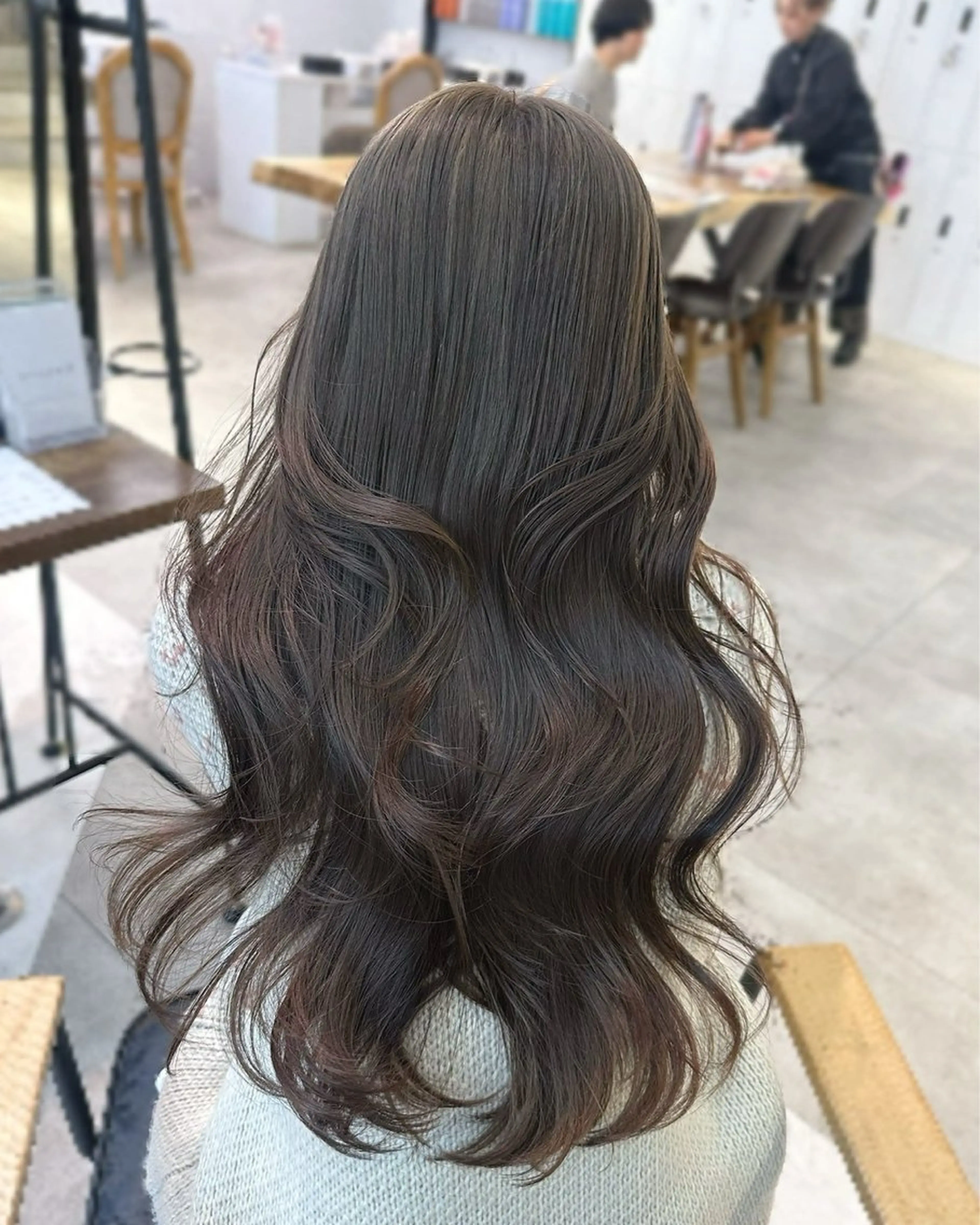 このお値段、今だけ‼️‼️ブリーチ込みでこの値段😭😭透明感ナチュラル艶カラー🫧の写真