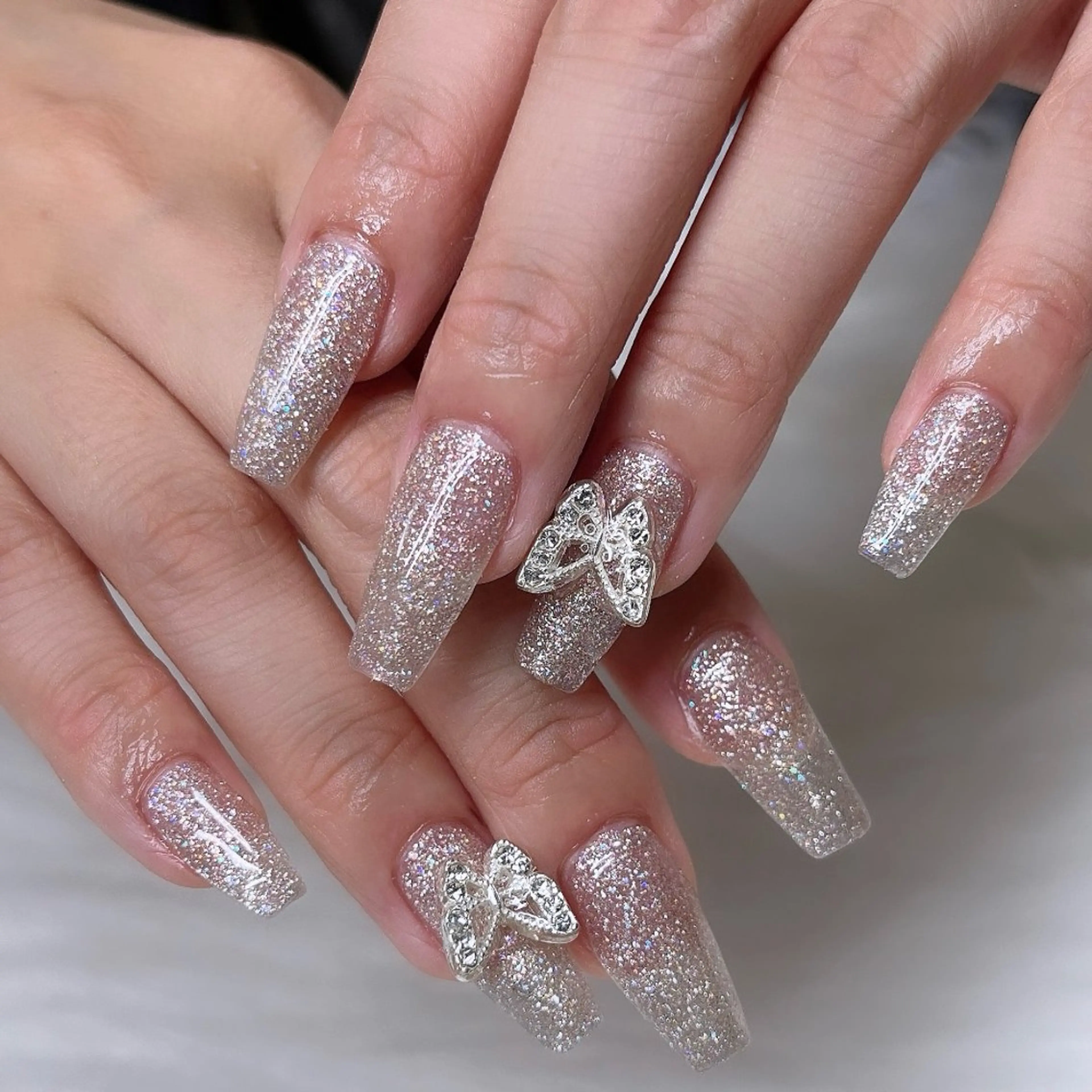 ネイル アートネイル キラキラネイル 韓国ネイル ラメ(グリッター) ロングネイル 🐕🦺Yappy 💗A-tanのネイルデザイン