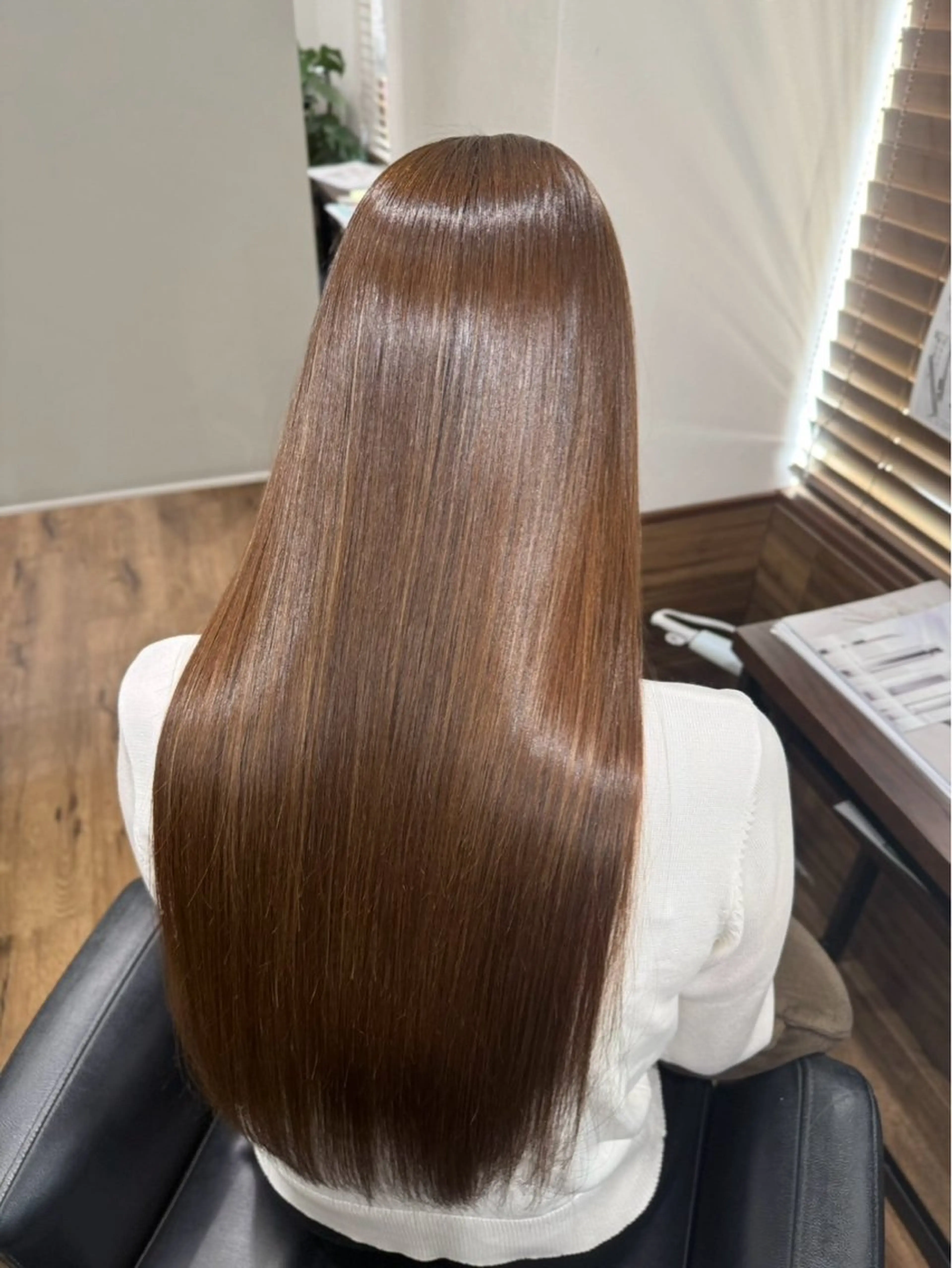 ロング カラー 戸田 瑠衣のヘアスタイル
