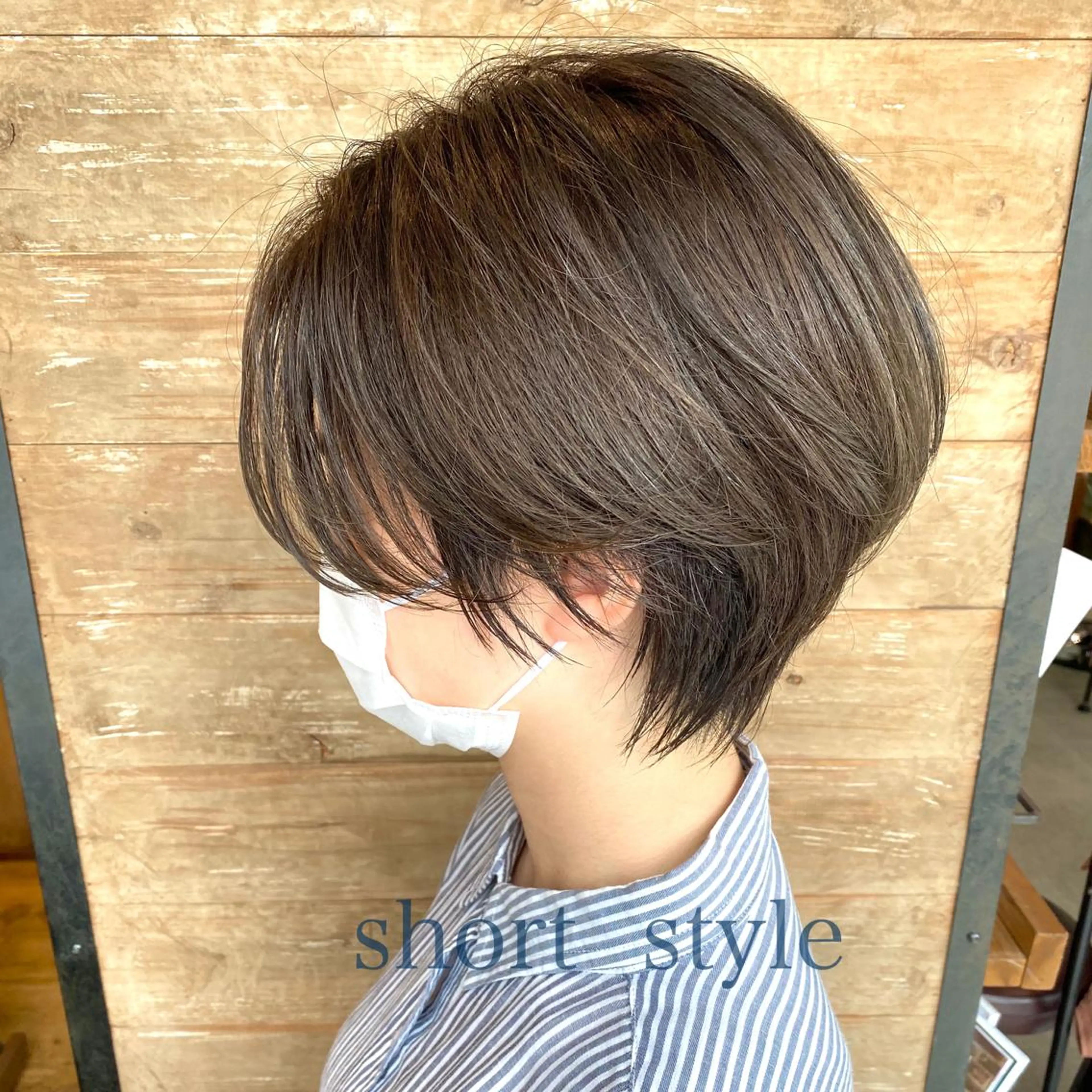 ショート カラー アディクシーカラー バレイヤージュ ブリーチ ケアブリーチ デザインカラー kiki所属・中田 敏明のヘアスタイル