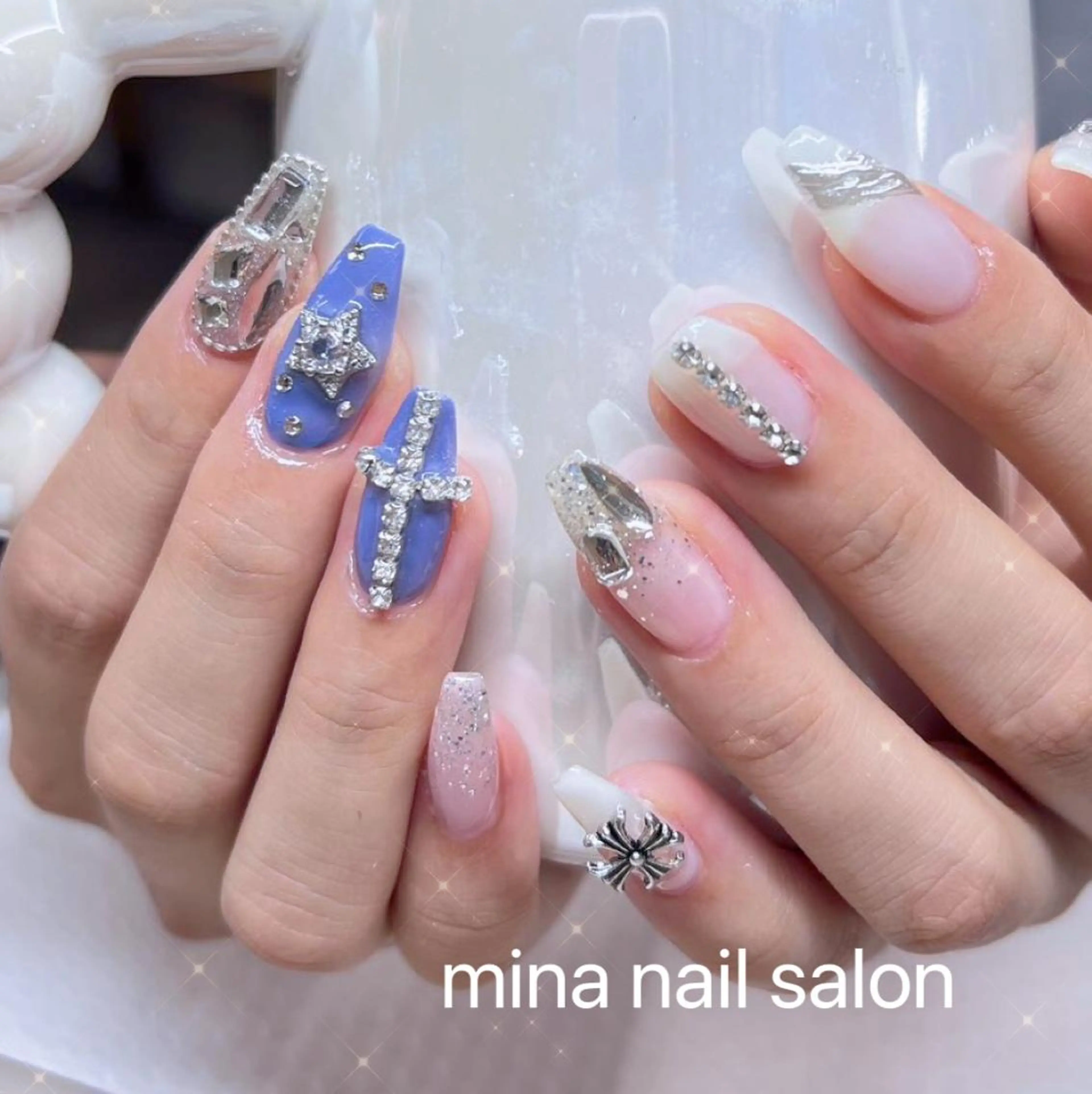 ネイル Mina🧸 韓国風ネイル🎀のネイルデザイン