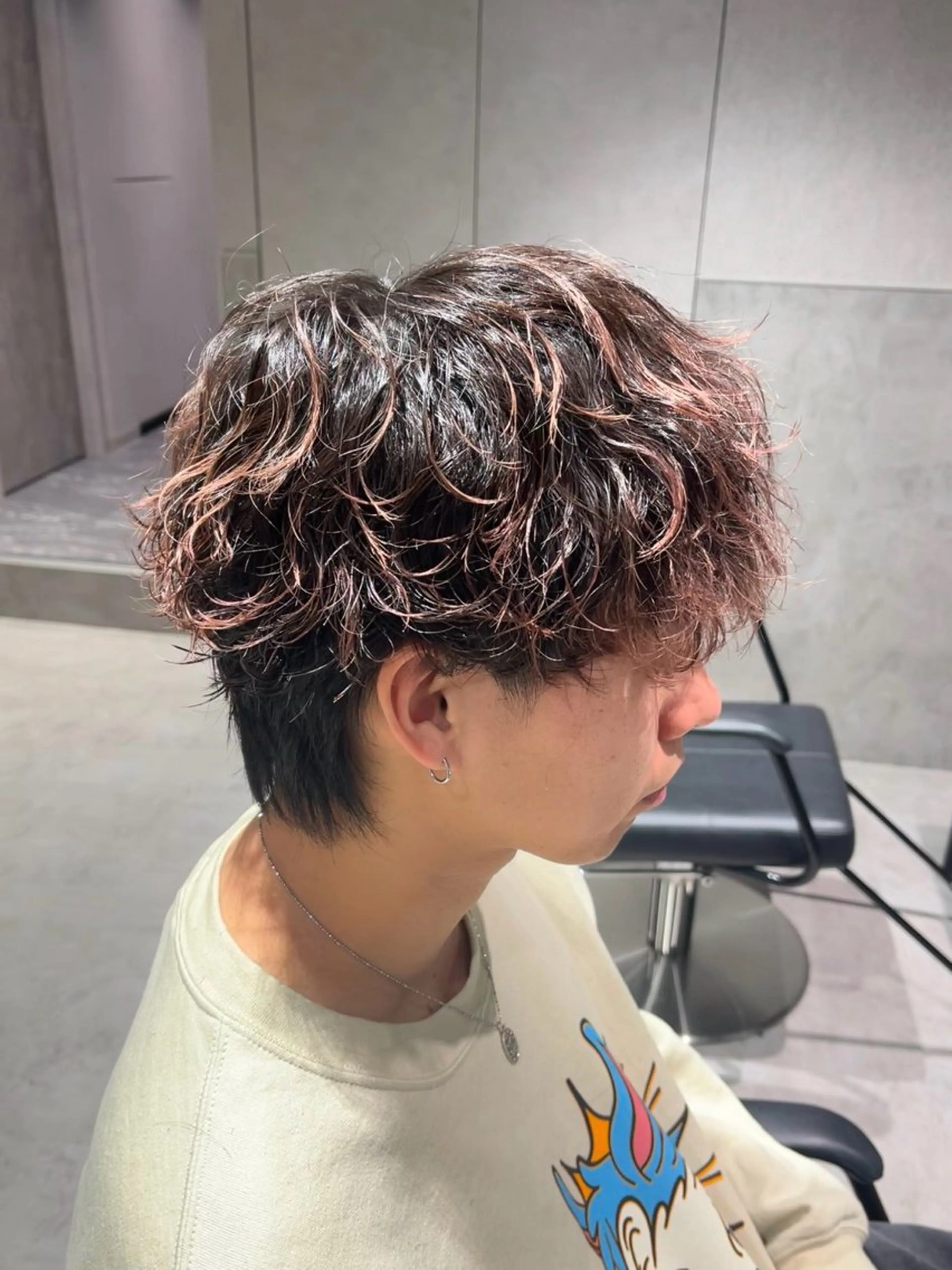 ショート カラー パーマ メンズ カット パーマ 【シャドウパーマ センターパート】義心のヘアスタイル