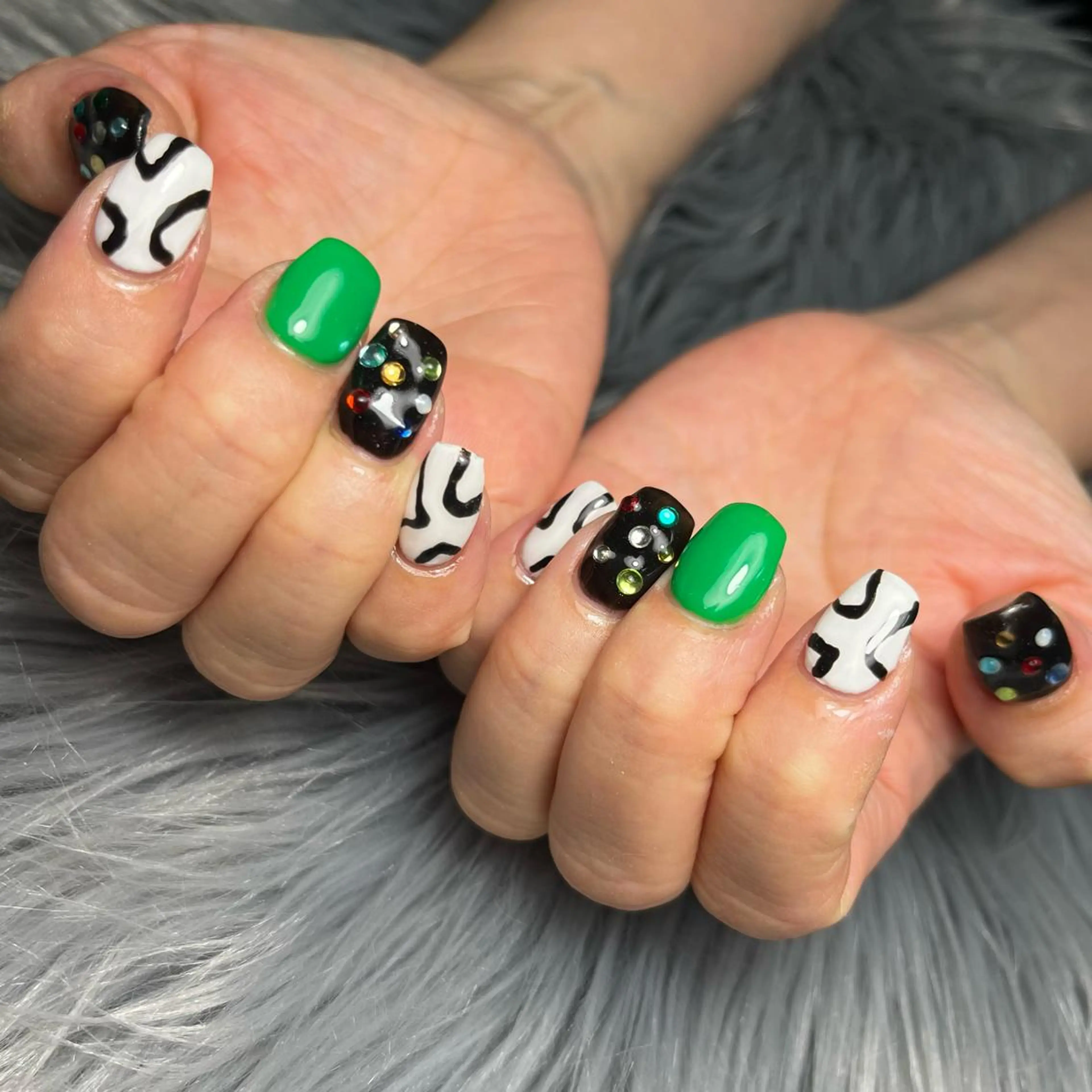 ネイル Laki nailのネイルデザイン