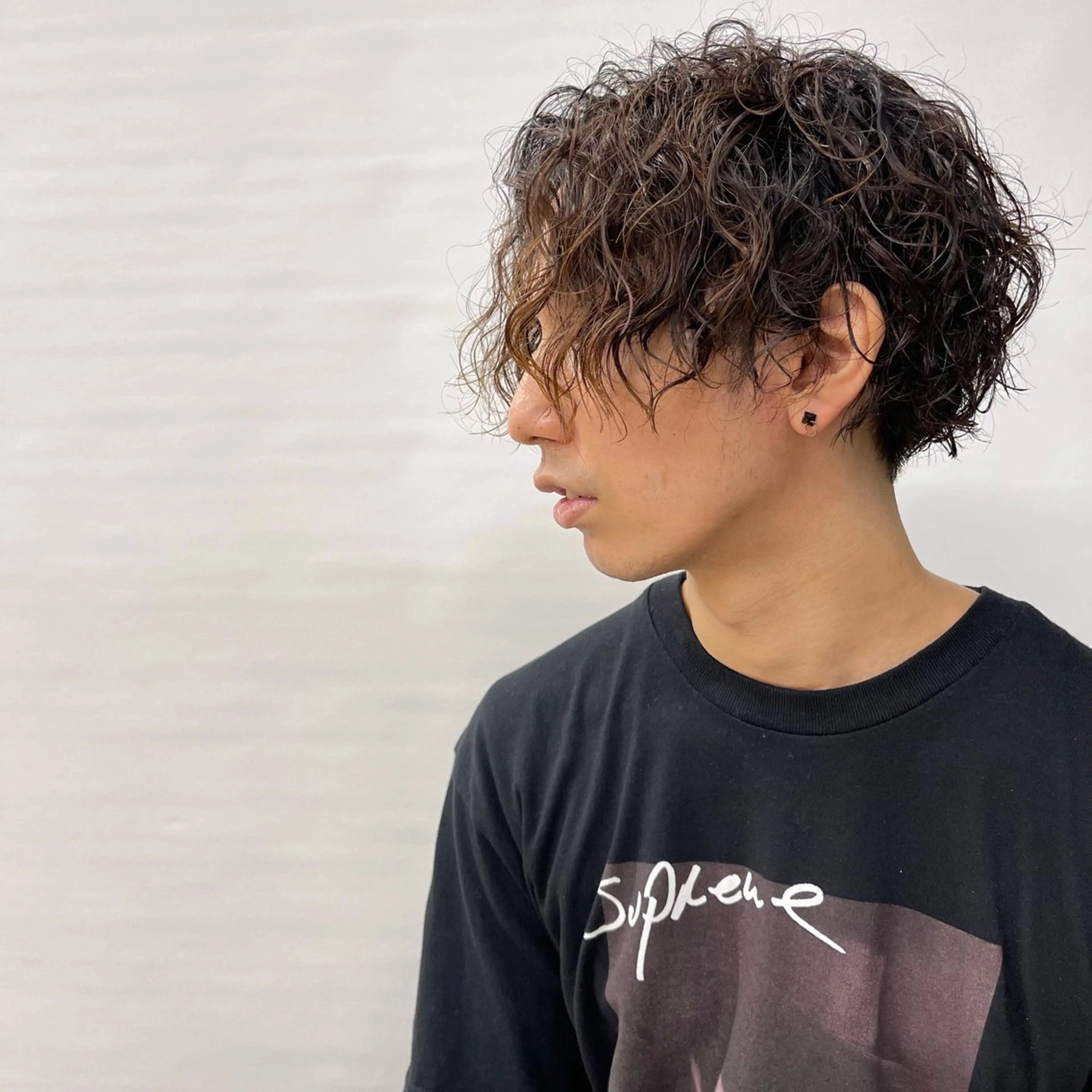 ショート カラー パーマ メンズ 刈り上げ ブラウンカラー ナチュラルブラウン カット ヘアカラー パーマ トリートメント 田畑 智規のヘアスタイル