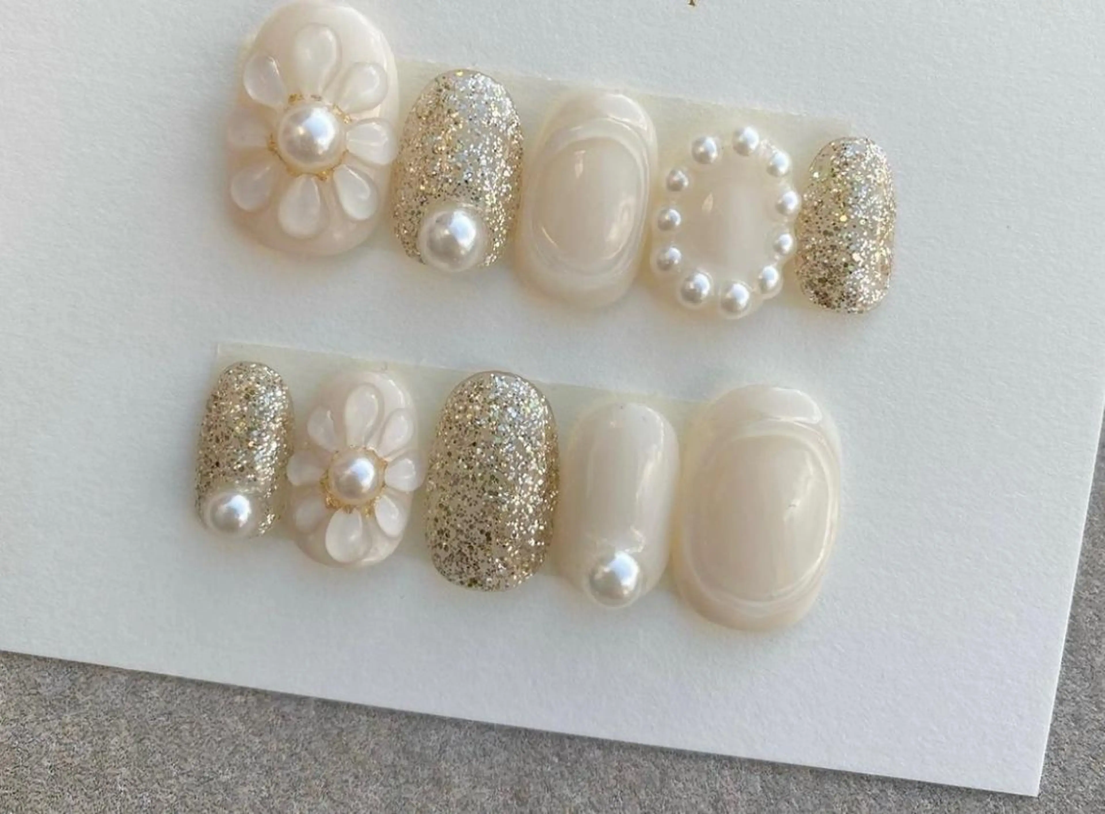 ネイル マツエク・マツパ アイブロウ 眉カラー クリアネイル 長さ出し フレンチネイル 氷ネイル・うるうるネイル Moana Nail 長さだし専門店のネイルデザイン