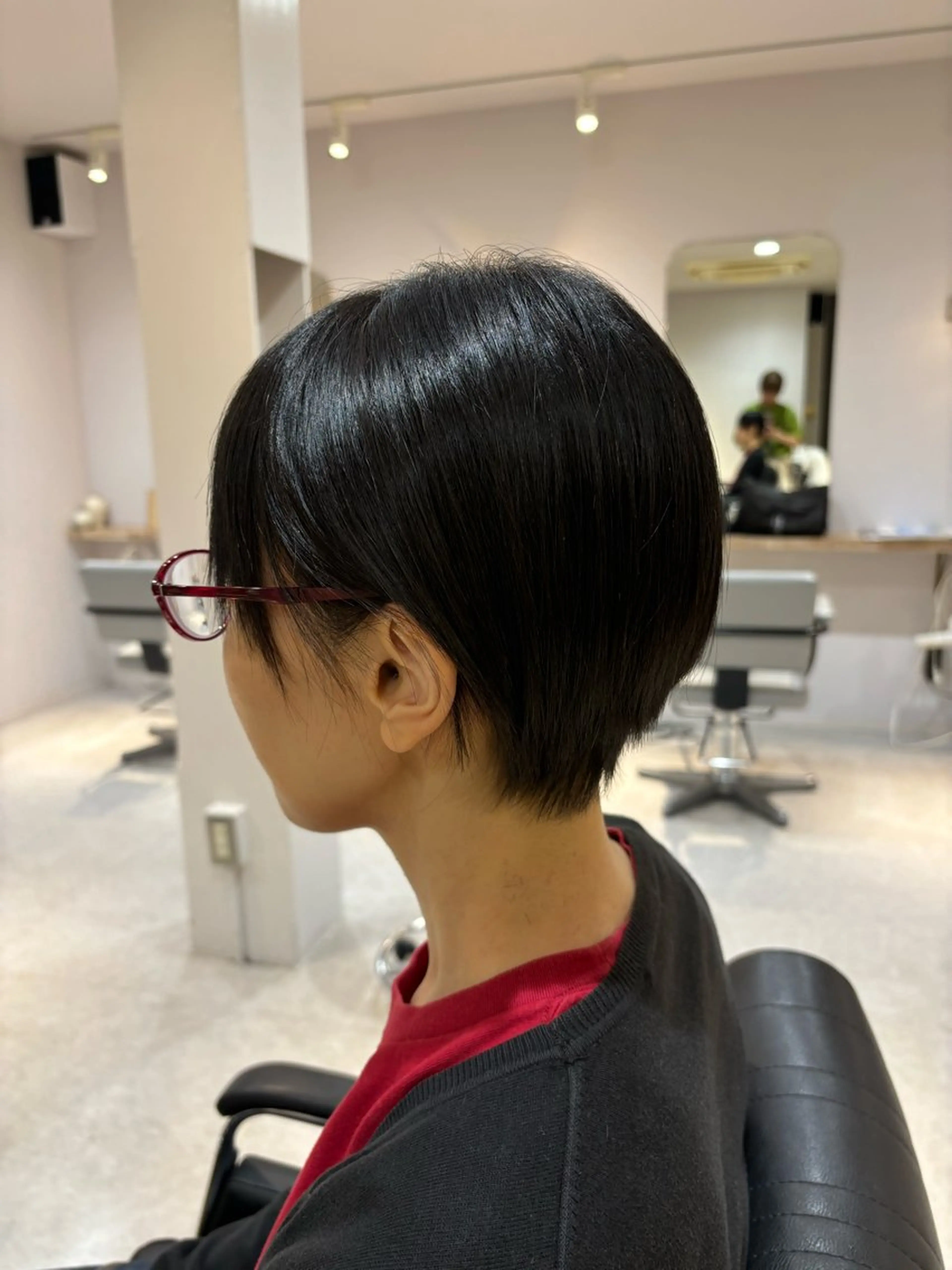 ショート 🎀調布仙川透明感オ リーブカラー干莉🎀のヘアスタイル