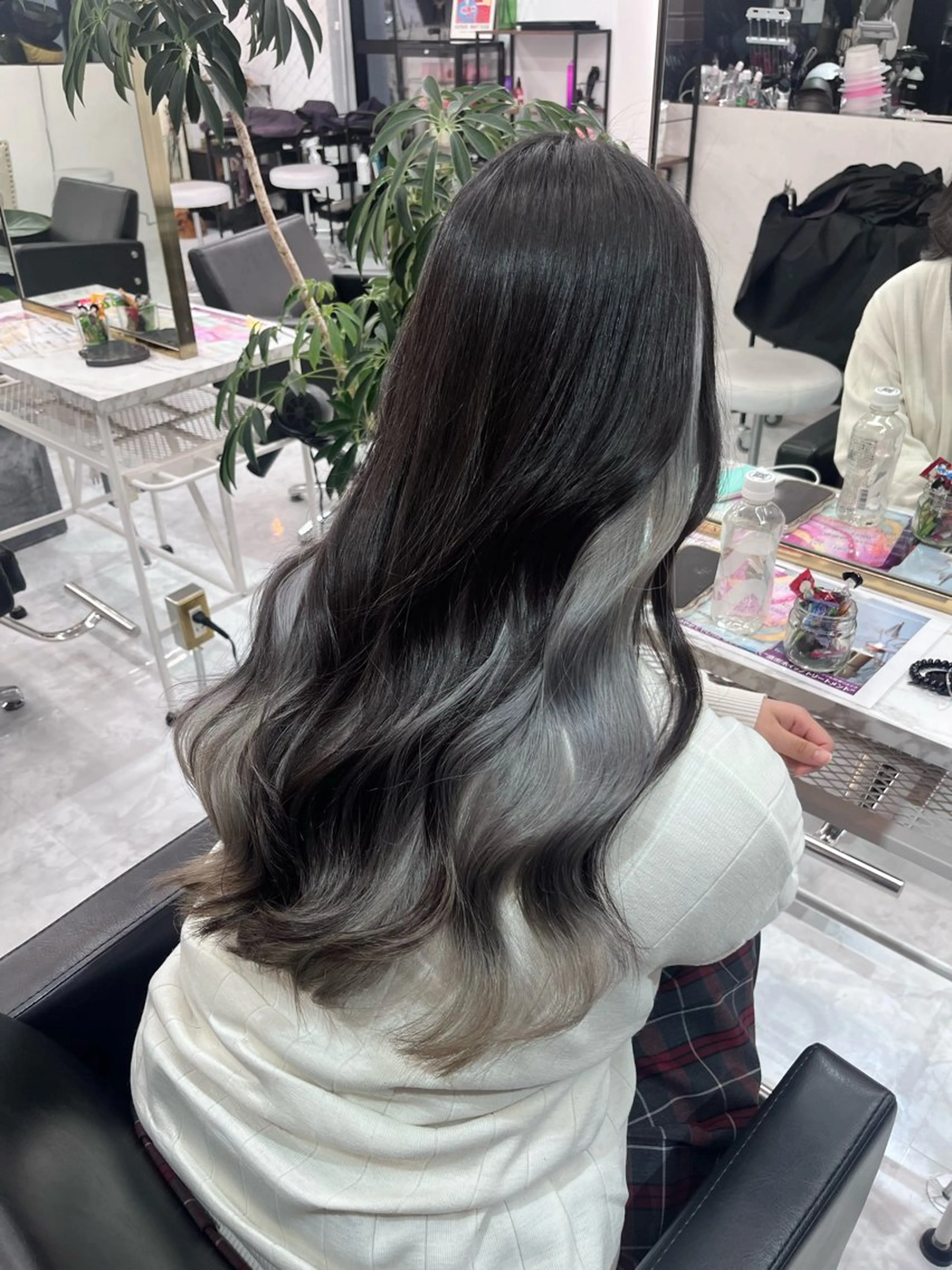 ロング カラー ヘアアレンジ 🎀韓国ヘア🎀 𝐬𝐚𝐫𝐚🎀のヘアスタイル