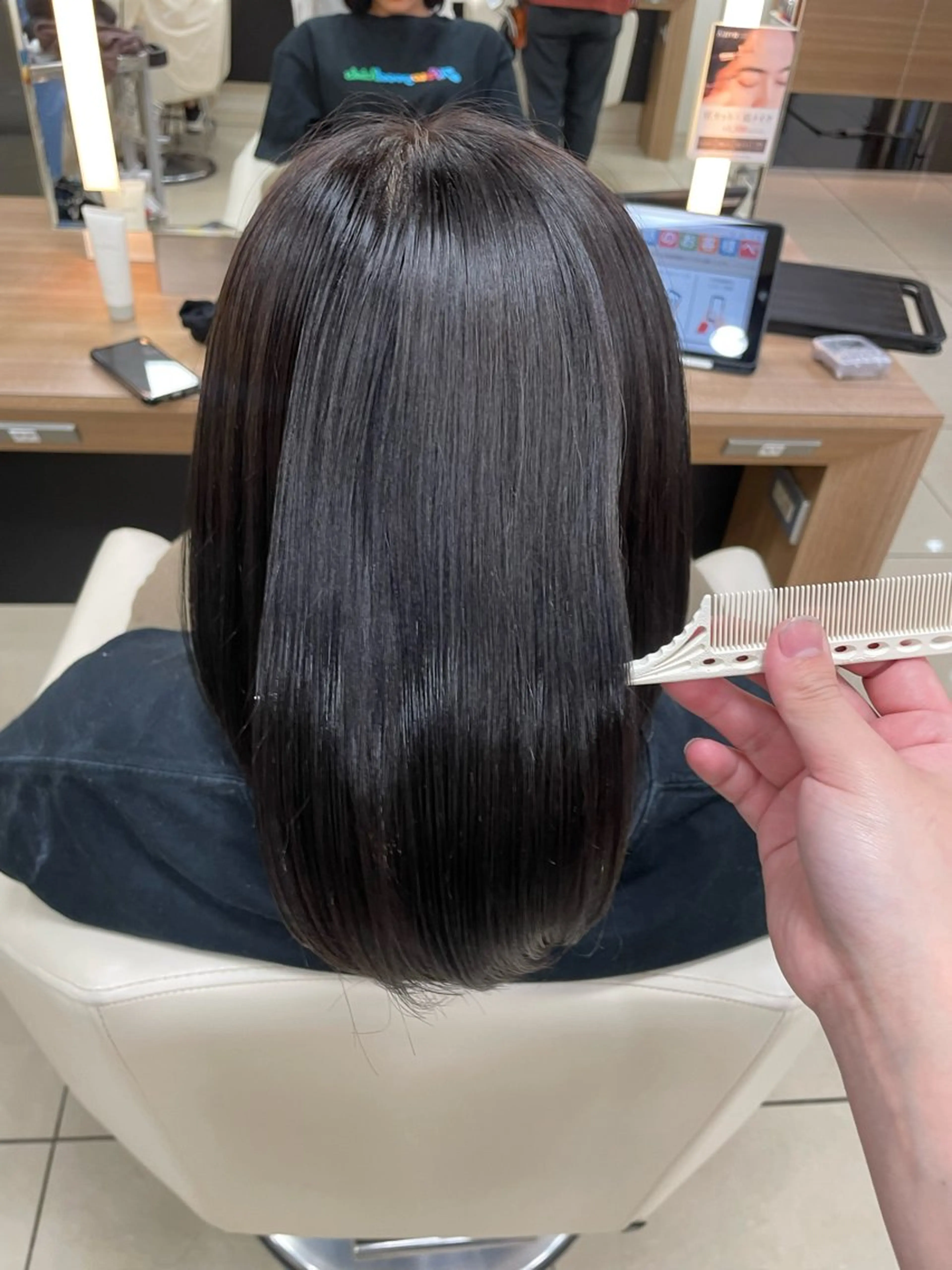 ミディアム カラー ヘアカラー トリートメント ハイトーン/パーソナ ルカラー診断・ユキノのヘアスタイル