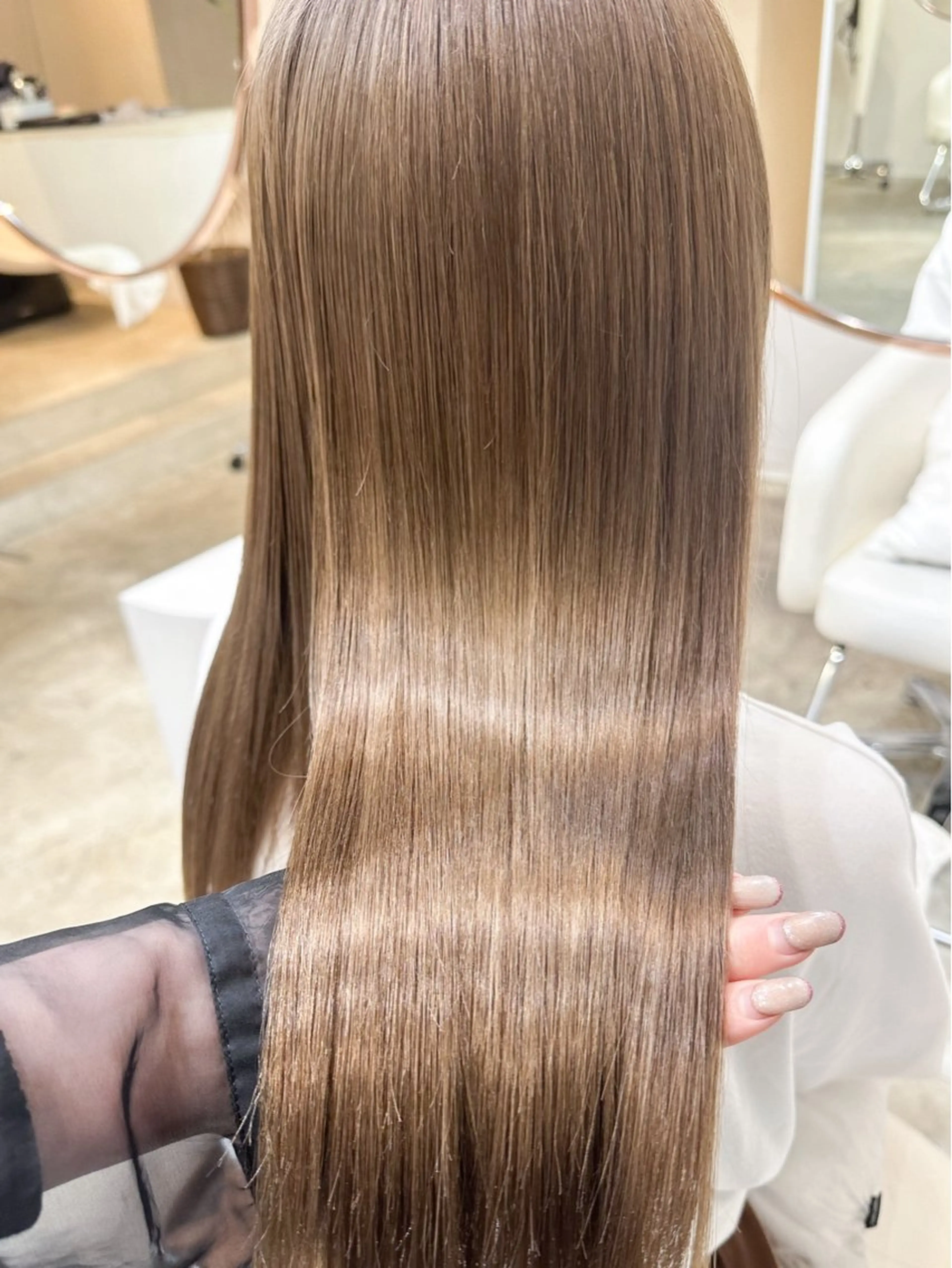 セミロング 韓国風ヘア カット ヘアカラー 🍑韓国girly Saaya🍑🪄のヘアスタイル