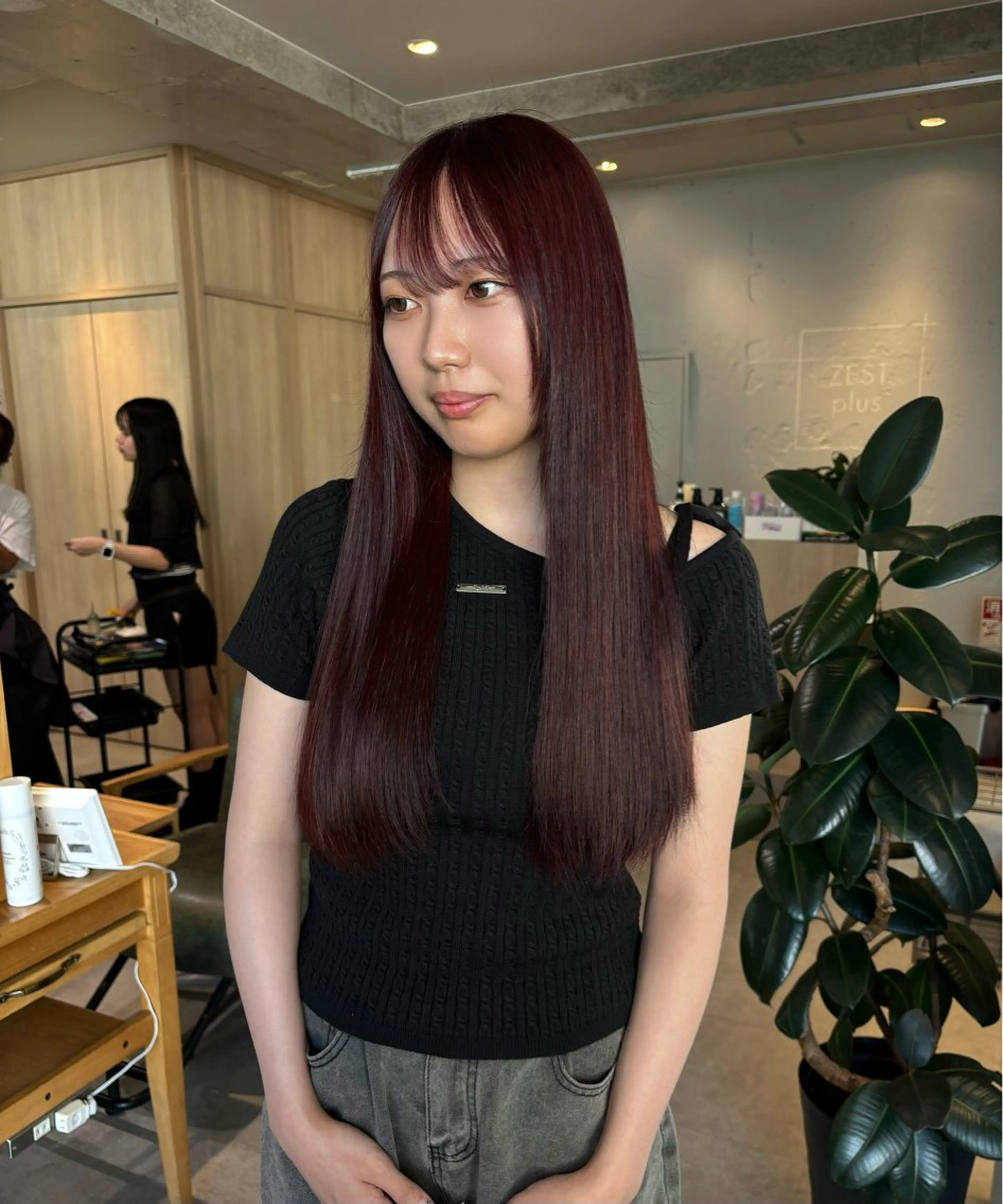 ロング カラー レッドカラー ヘアカラー りあの🎀 /暖色カラー🍒のヘアスタイル