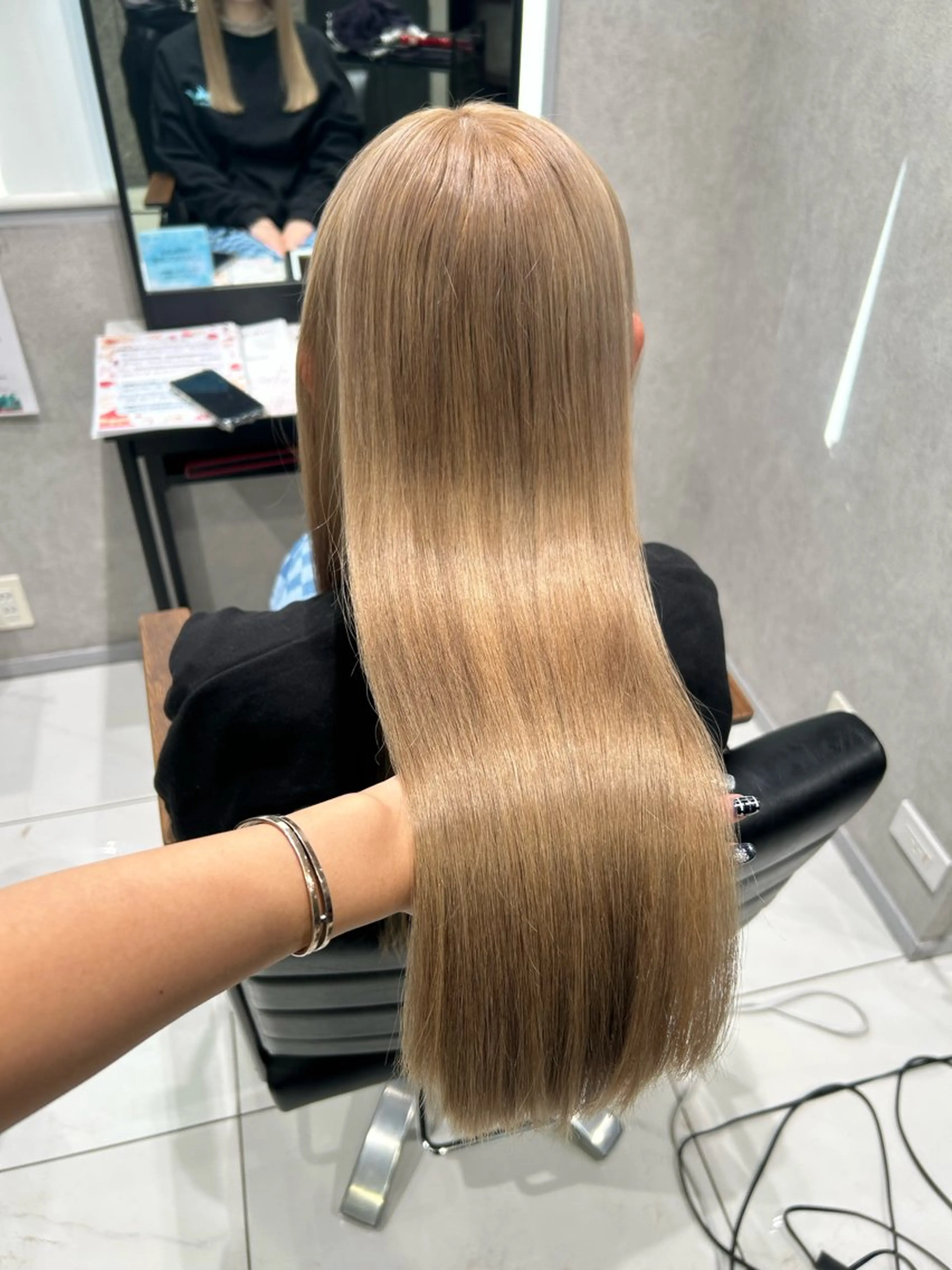 カラー ダブルカラー カット ヘアカラー トリートメント 透明感カラー💙 束感まつげ🪼海月のヘアスタイル