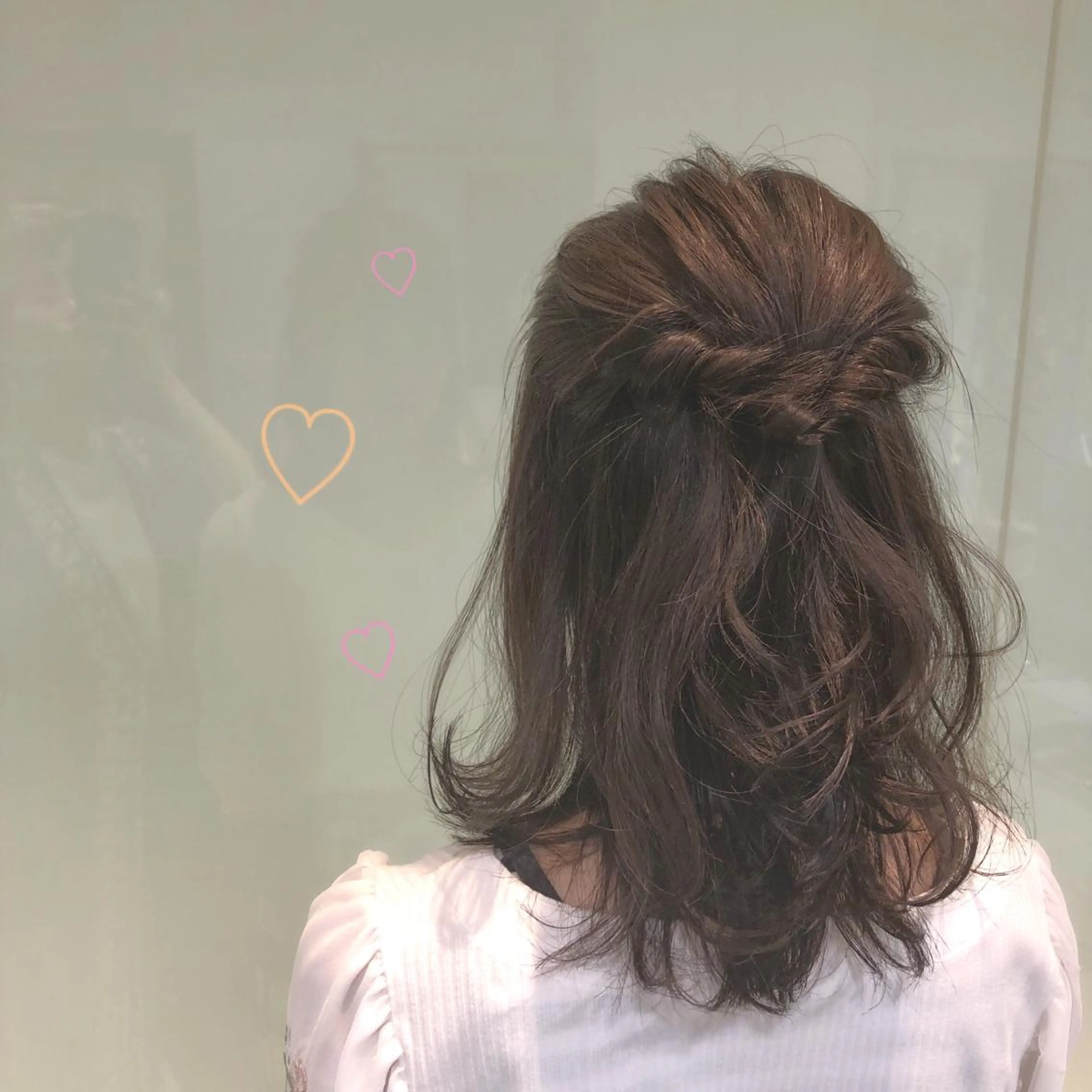 ミディアム カラー パーマ ヘアアレンジ ヘーゼル トリートメント apish aoyama所属・武 愛子の眉毛・アイブロウイメージ