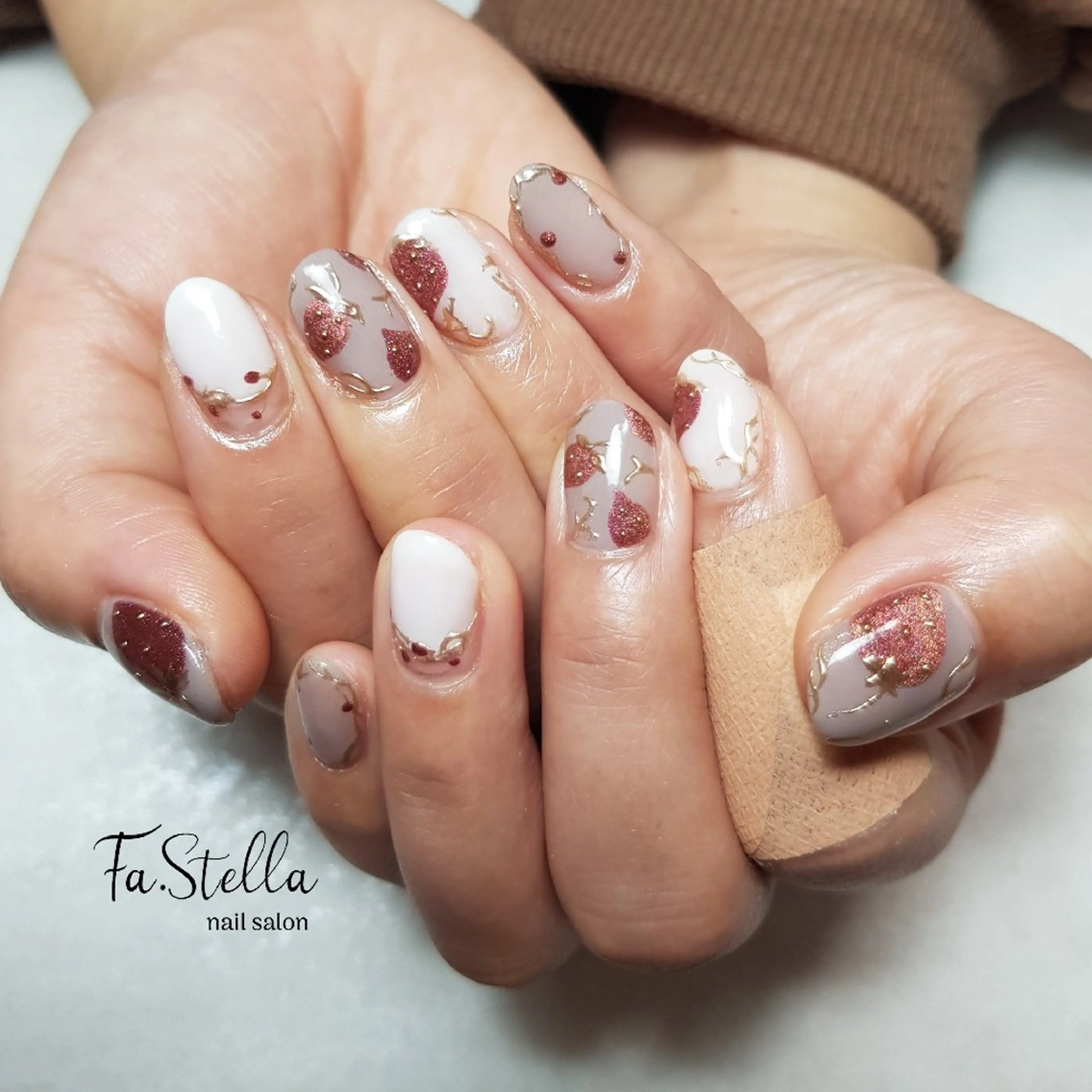 ミディアム ハンドネイル Fa.Stella ファステラ のネイルデザイン