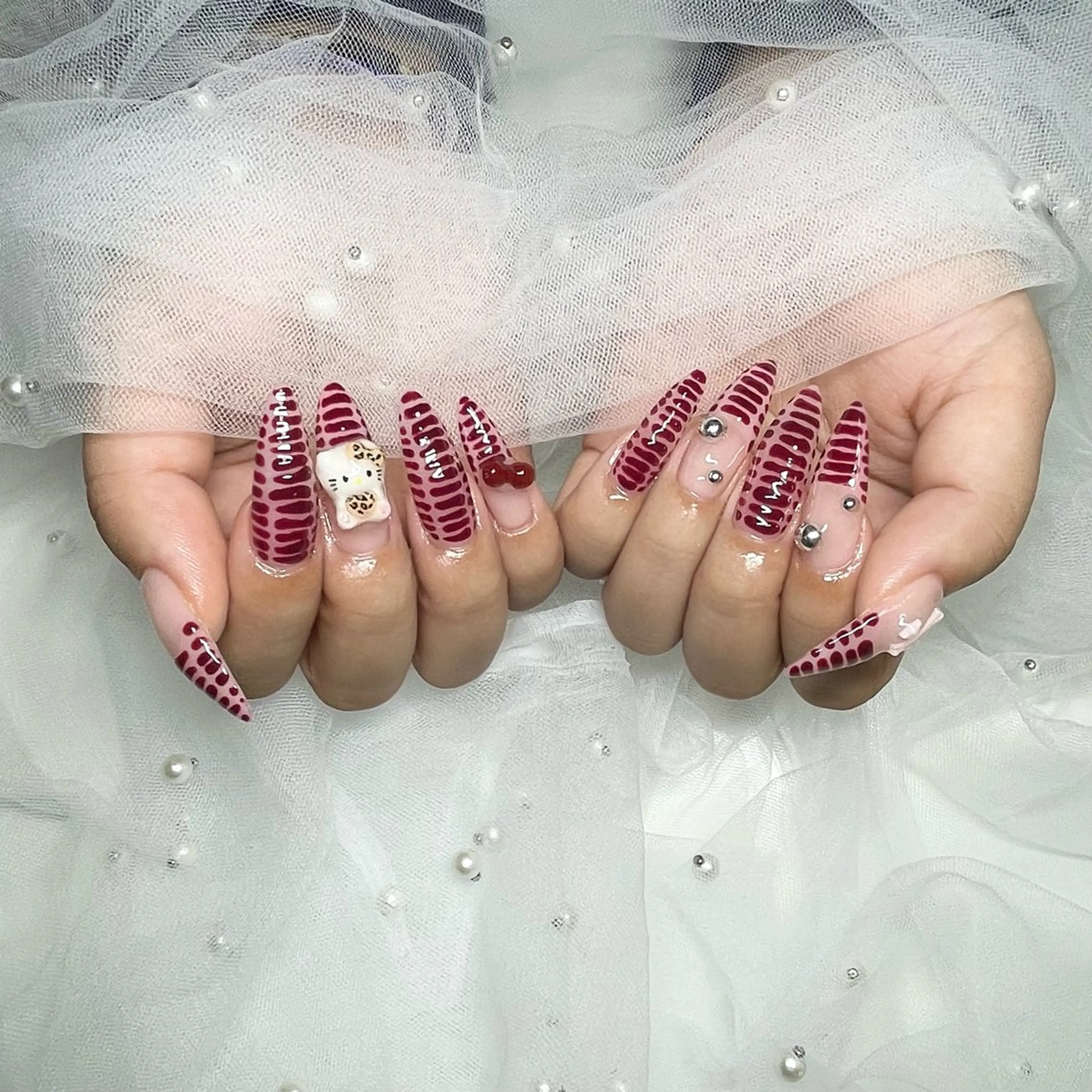 ネイル ロングネイル 持ち込み ハンドネイル 🦋 Rina🦋のネイルデザイン