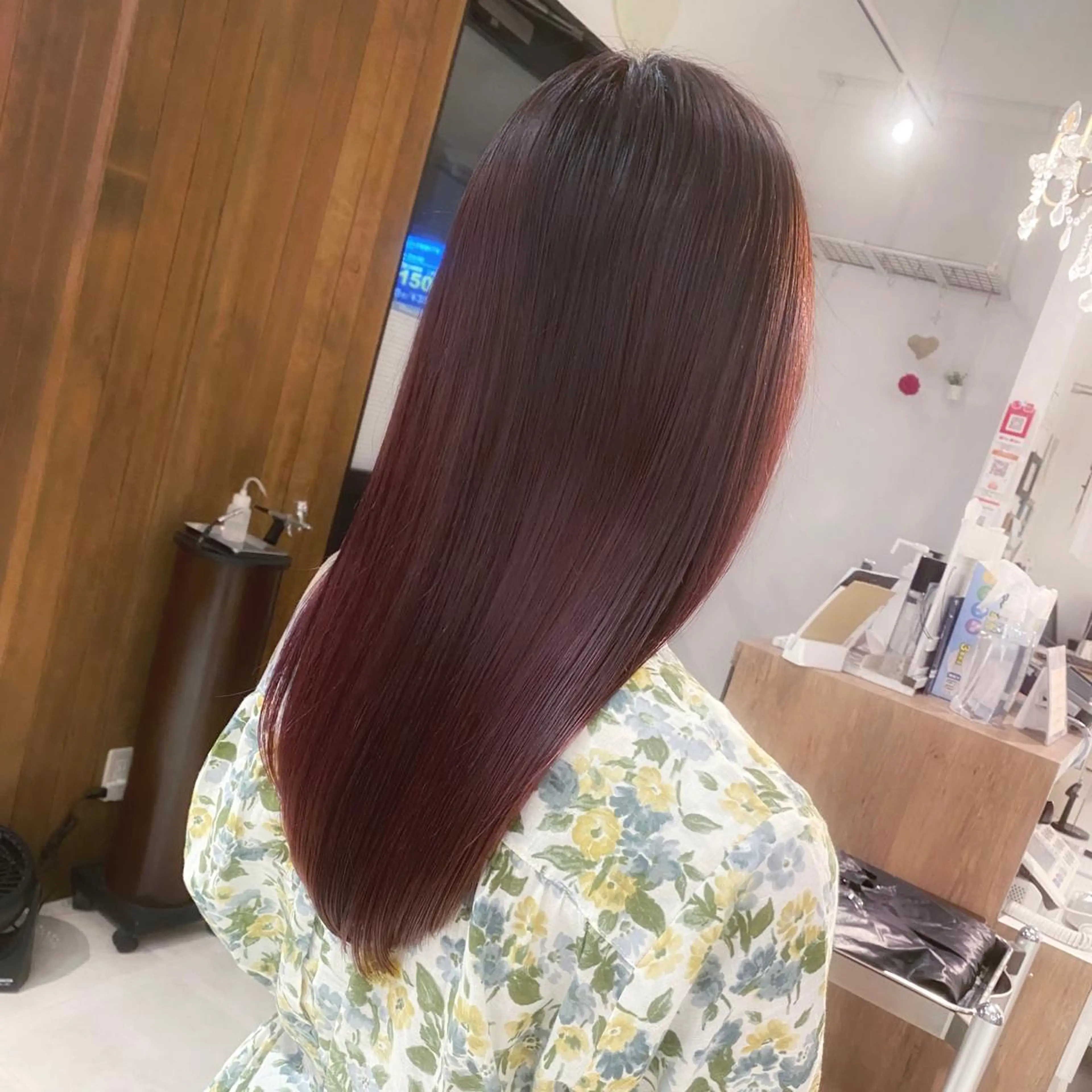 セミロング カラー ピンクカラー ルビー 髪質改善 トリートメント 酸熱トリートメント ASILE（アジール）所属・髪質改善講師 安東駿介のヘアスタイル