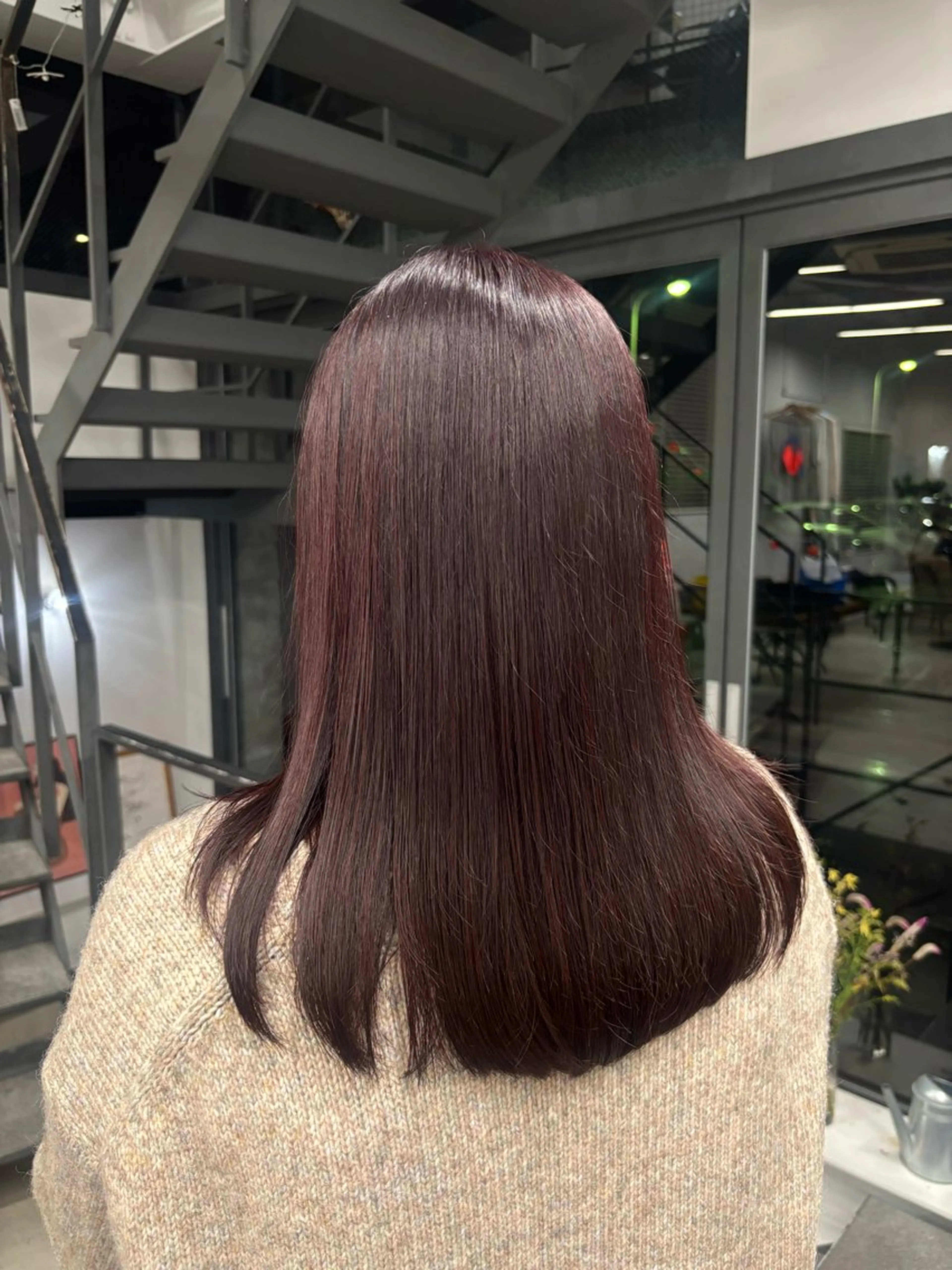 ミディアム 池田 晴乃のヘアスタイル