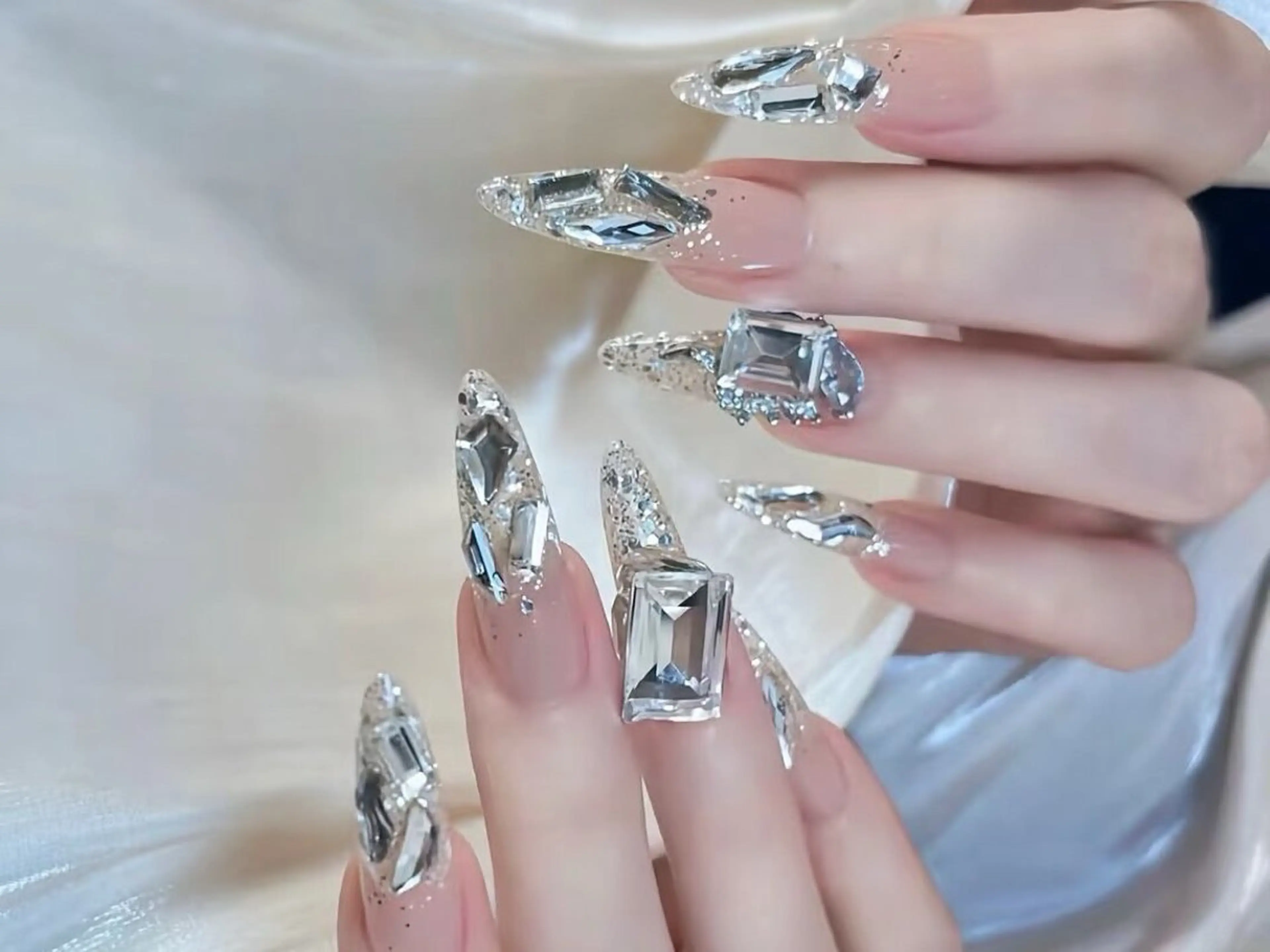 🎀10本無制限デザインやり放題➕パーツ付け放題120分の写真