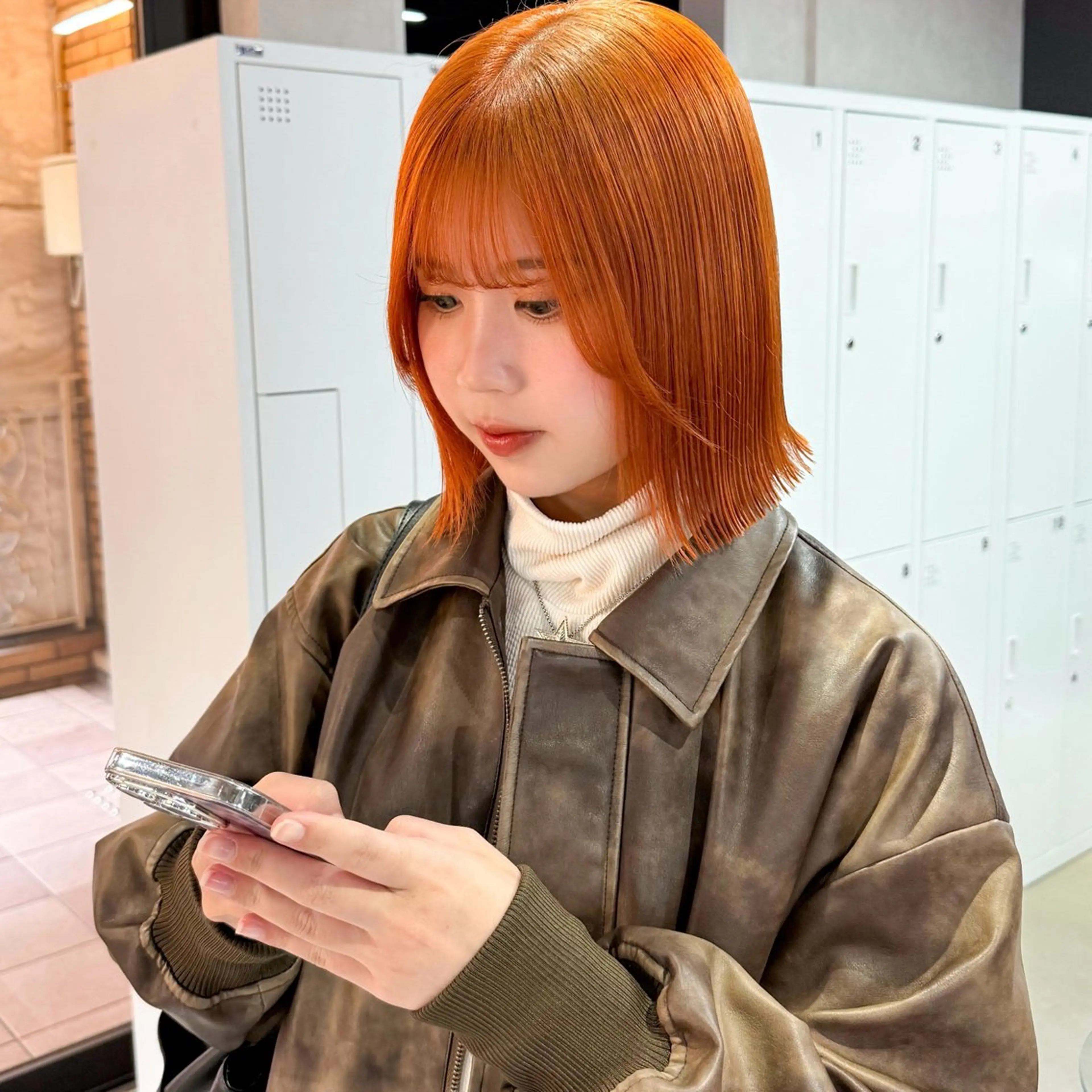 ミディアム カラー ブリーチ ケアブリーチ オレンジ ヘアカラー トリートメント レイヤー/暖色/ ミルクティー/マリアのヘアスタイル