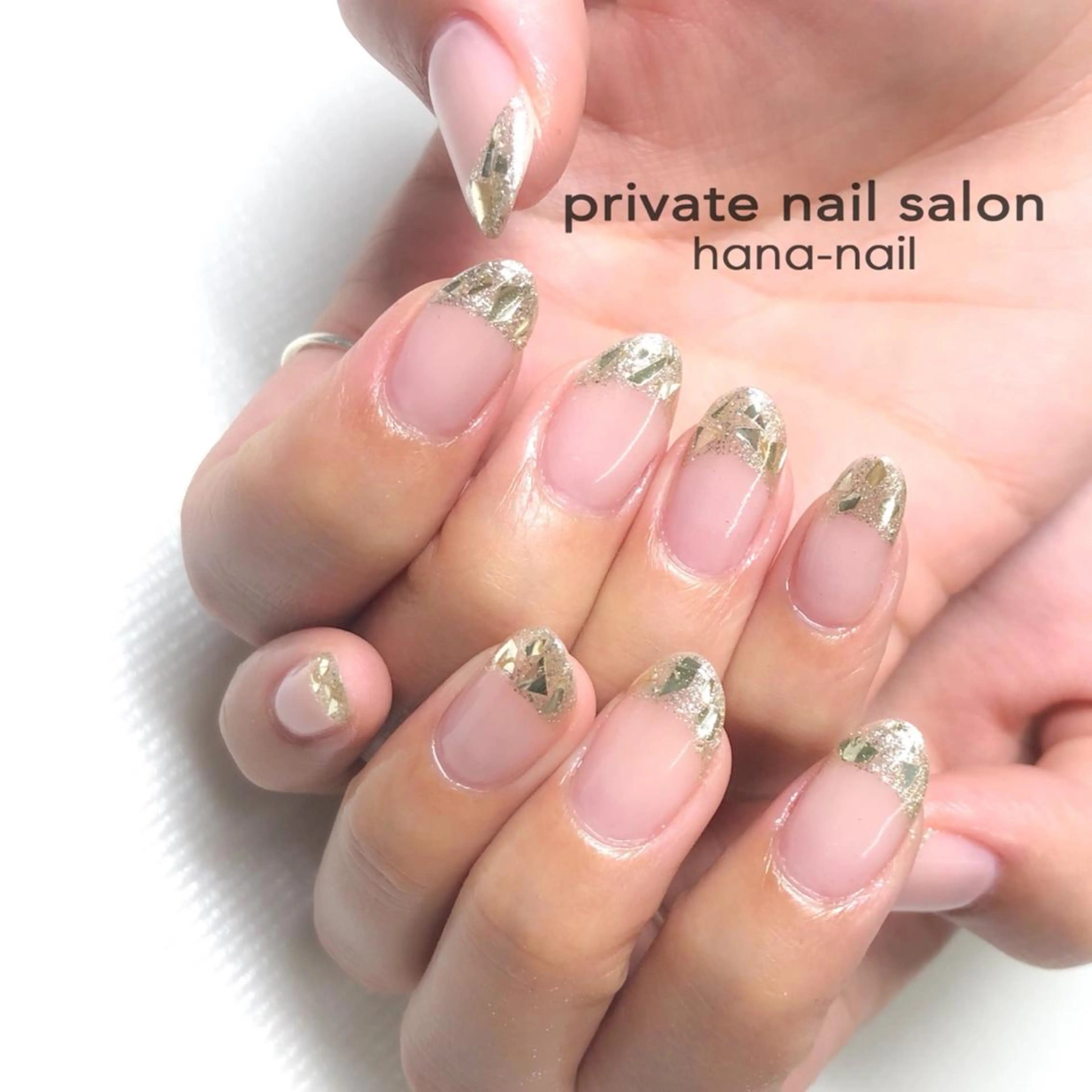 ネイル フレンチネイル ガラスフレンチ ゴールド HANA-NAILハナネイル福山所属・Kao hana-nailのネイルデザイン