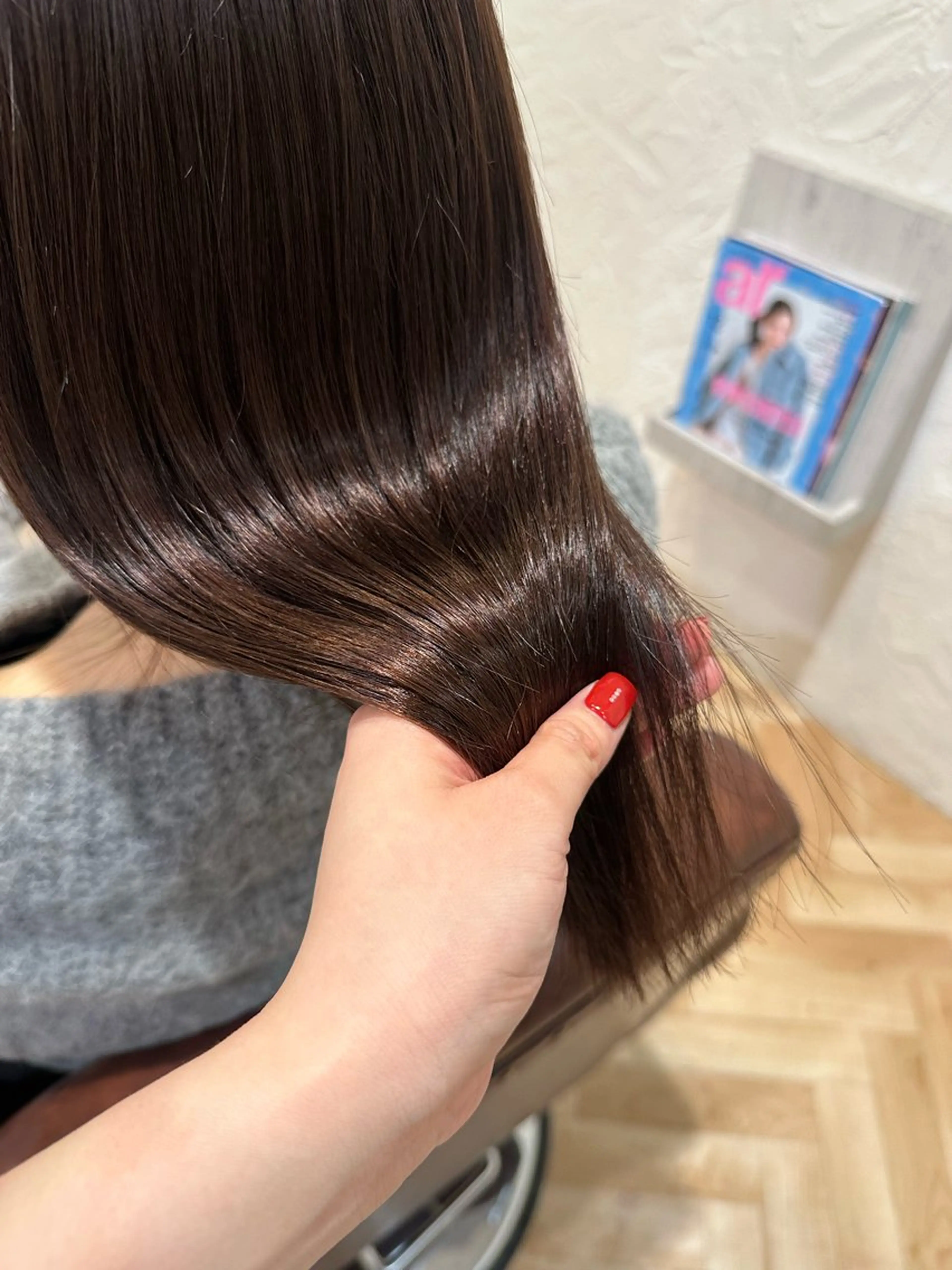 セミロング カラー ベージュカラー ブラウンカラー ブラウンベージュ カット ヘアカラー airi 切りっぱなしボブ✂︎のヘアスタイル