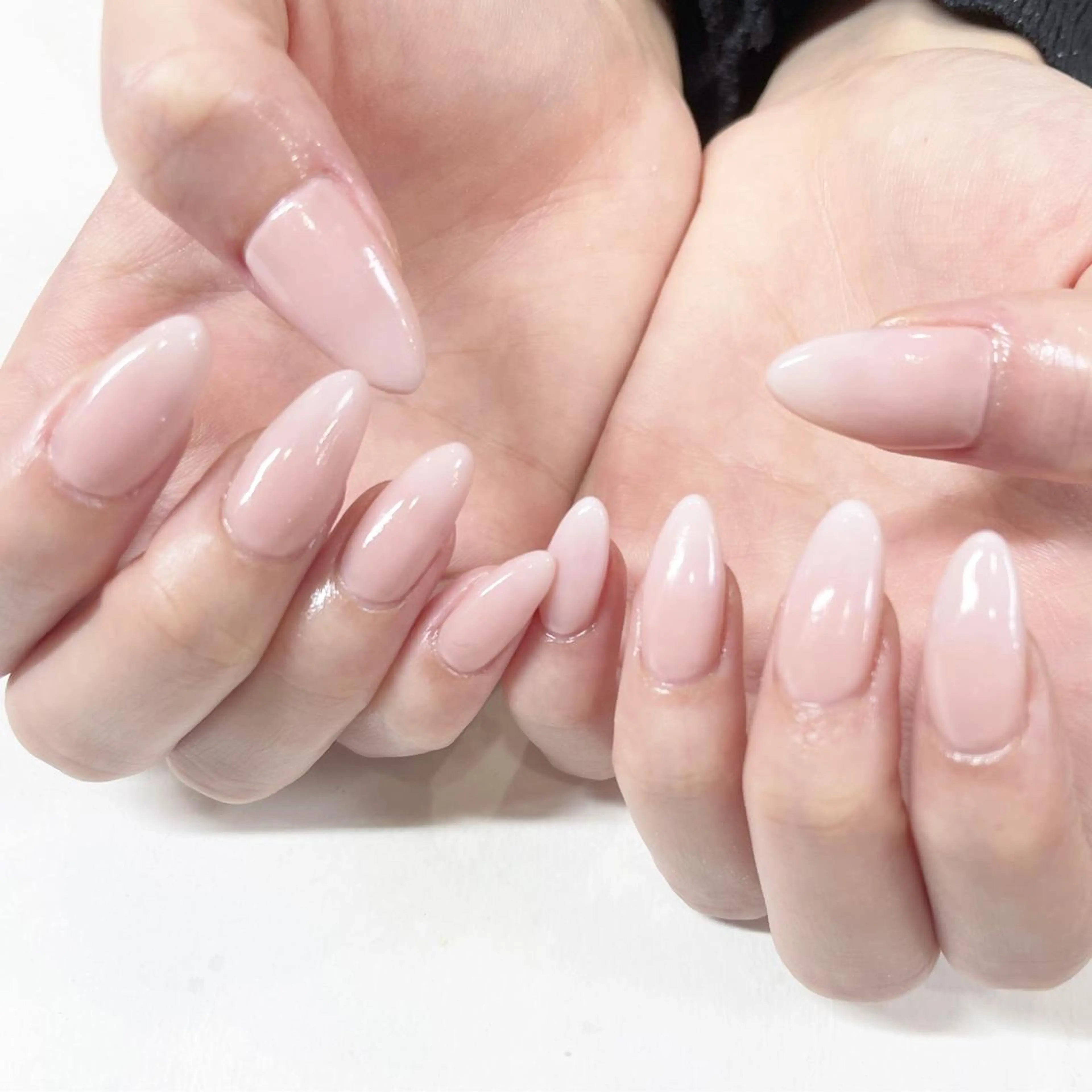 ネイル ハンドネイル フットネイル Minaminail やり放題ネイル🍓のネイルデザイン