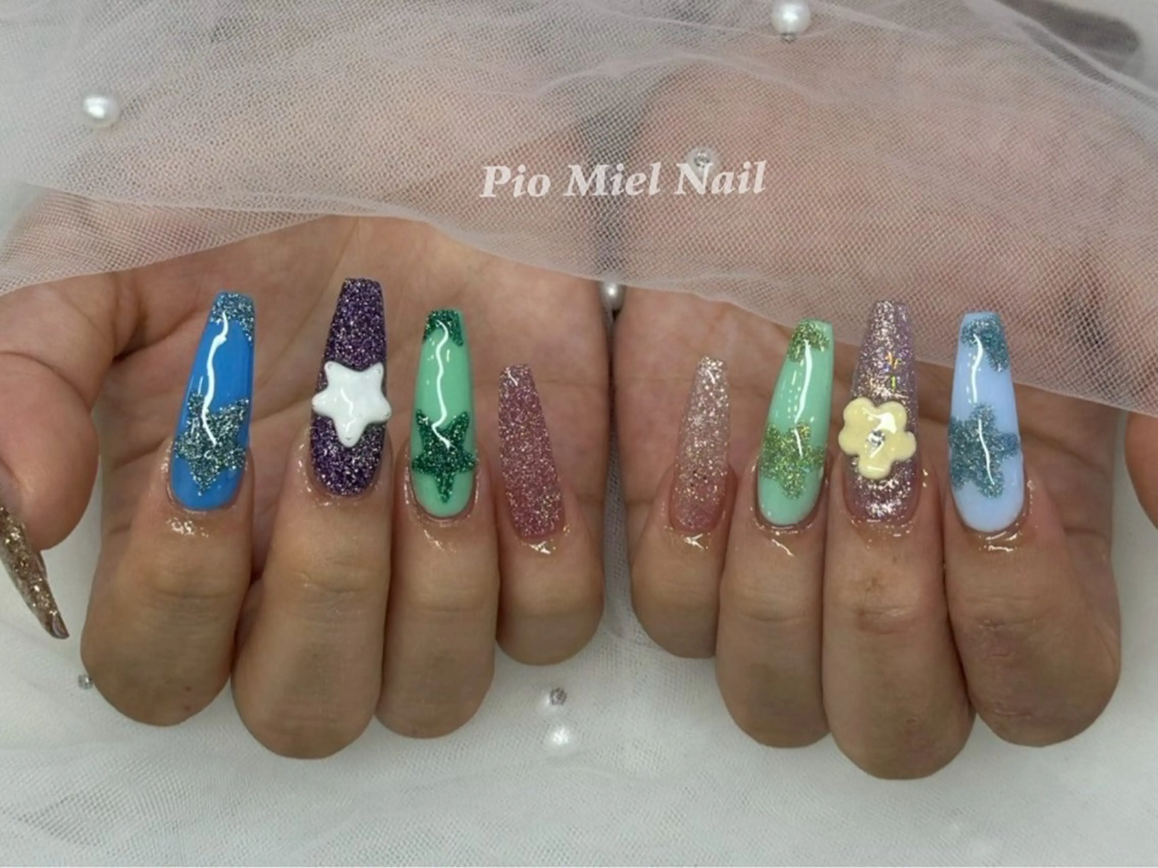 ロング 韓国風ヘア ハンドネイル Pio Mielのネイルデザイン