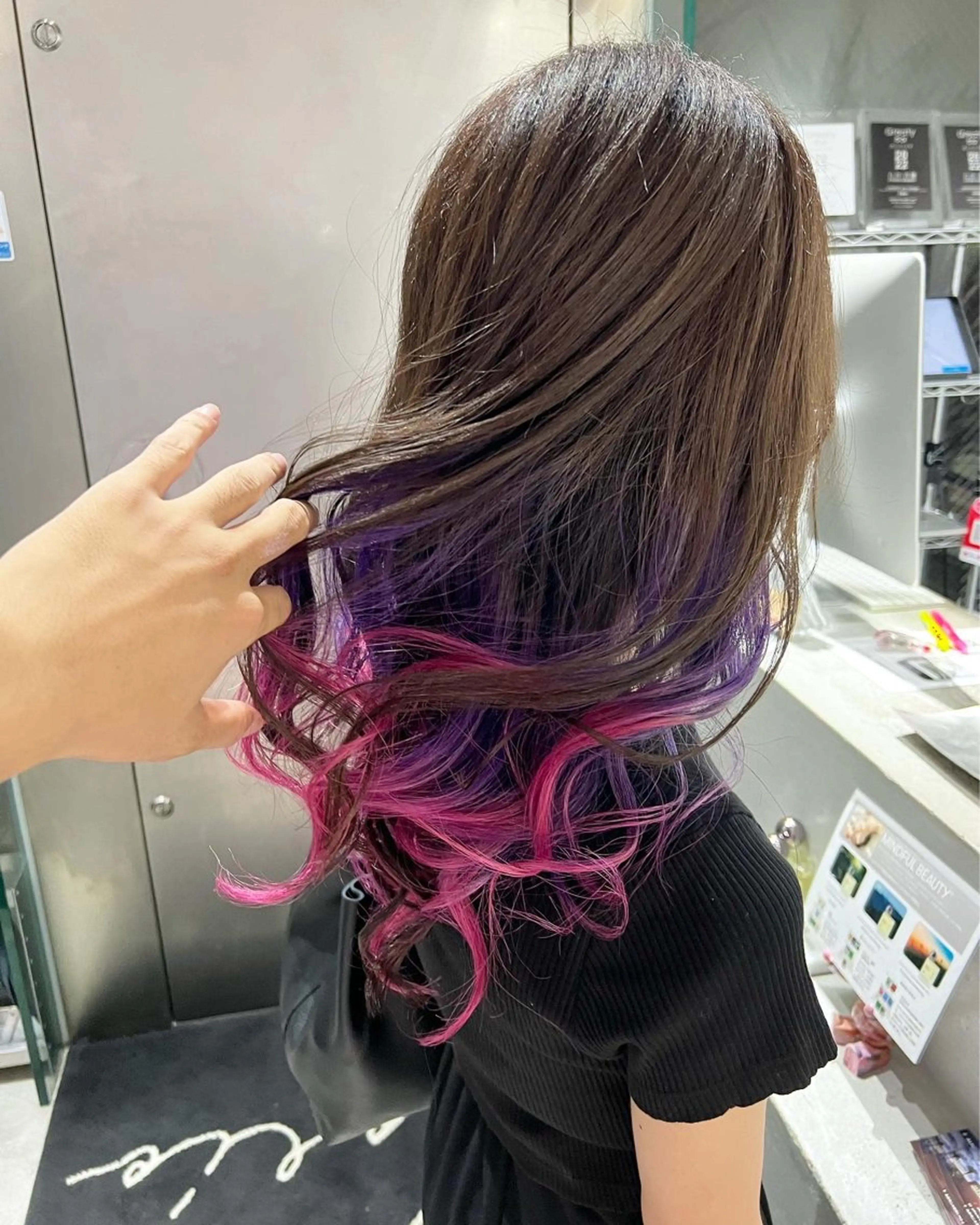 ロング カラー ブリーチ グラデーションカラー ラベンダーカラー ピンクカラー ヘアカラー トリートメント インナーカラー/天神 ブリーチ/吉田のヘアスタイル