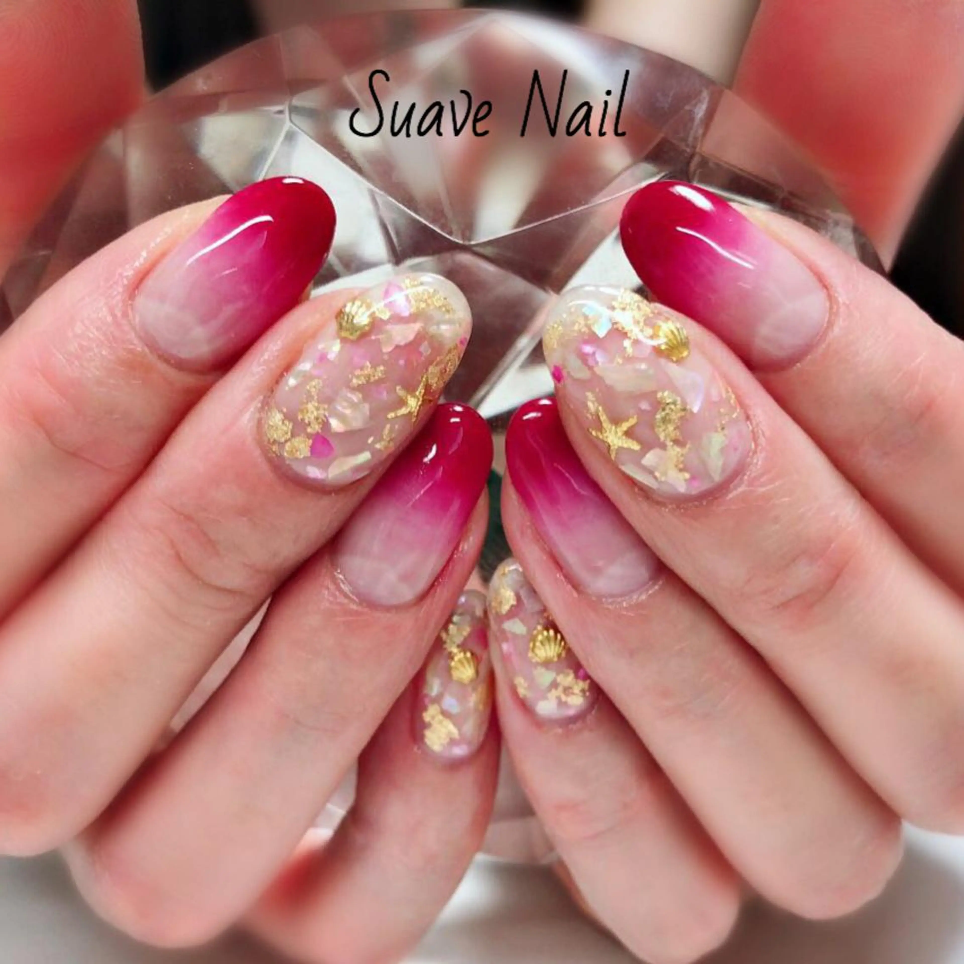 ネイル グラデーション 赤色 Nail Suave (シュアーヴ)のネイルデザイン
