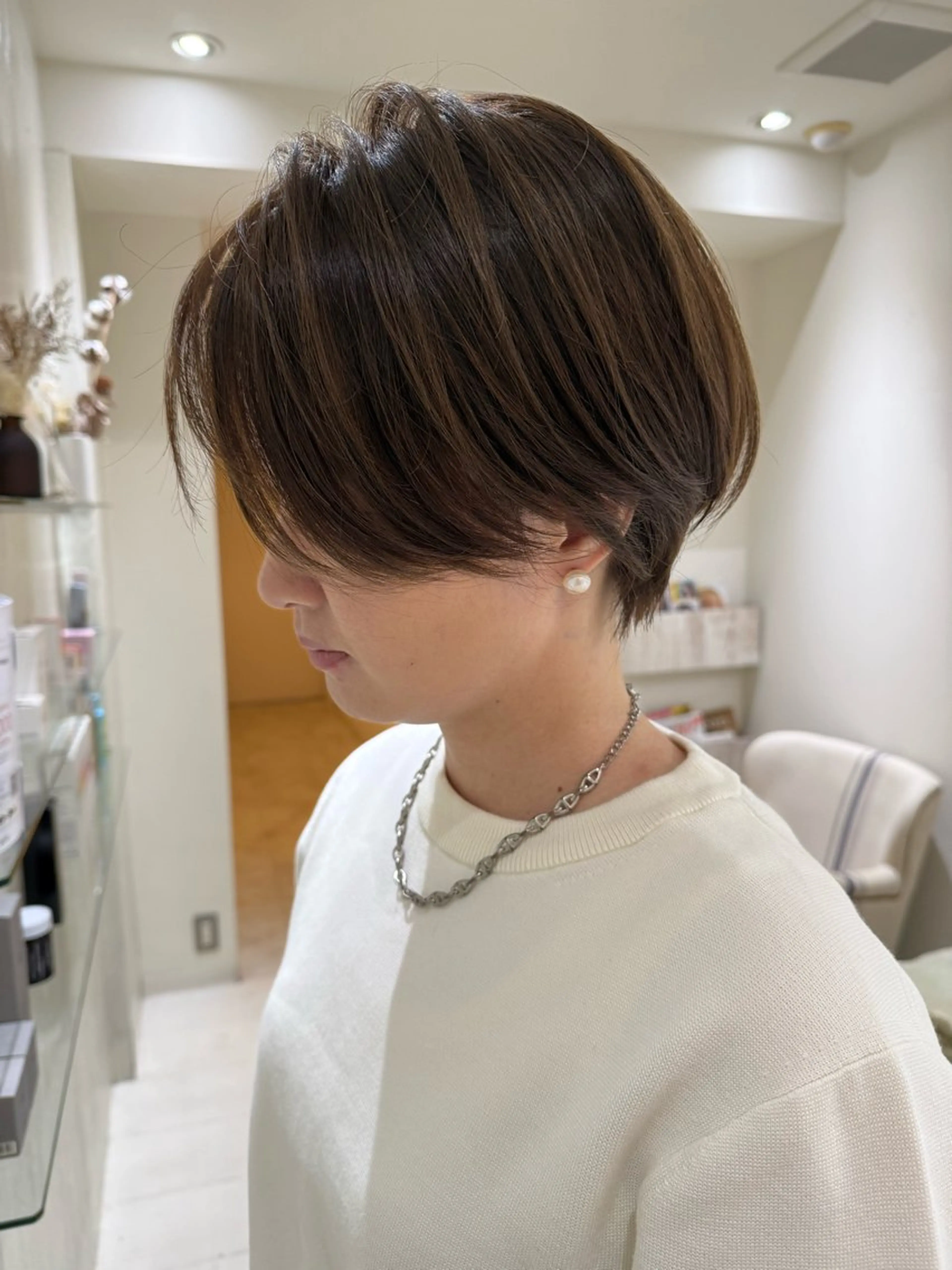 ショート カラー ショートレイヤー ハンサムショート ブリーチ ブリーチなしカラー くびれヘア カット ヘアカラー トリートメント 河合秀明/ショート /ボブ/レイヤーのヘアスタイル
