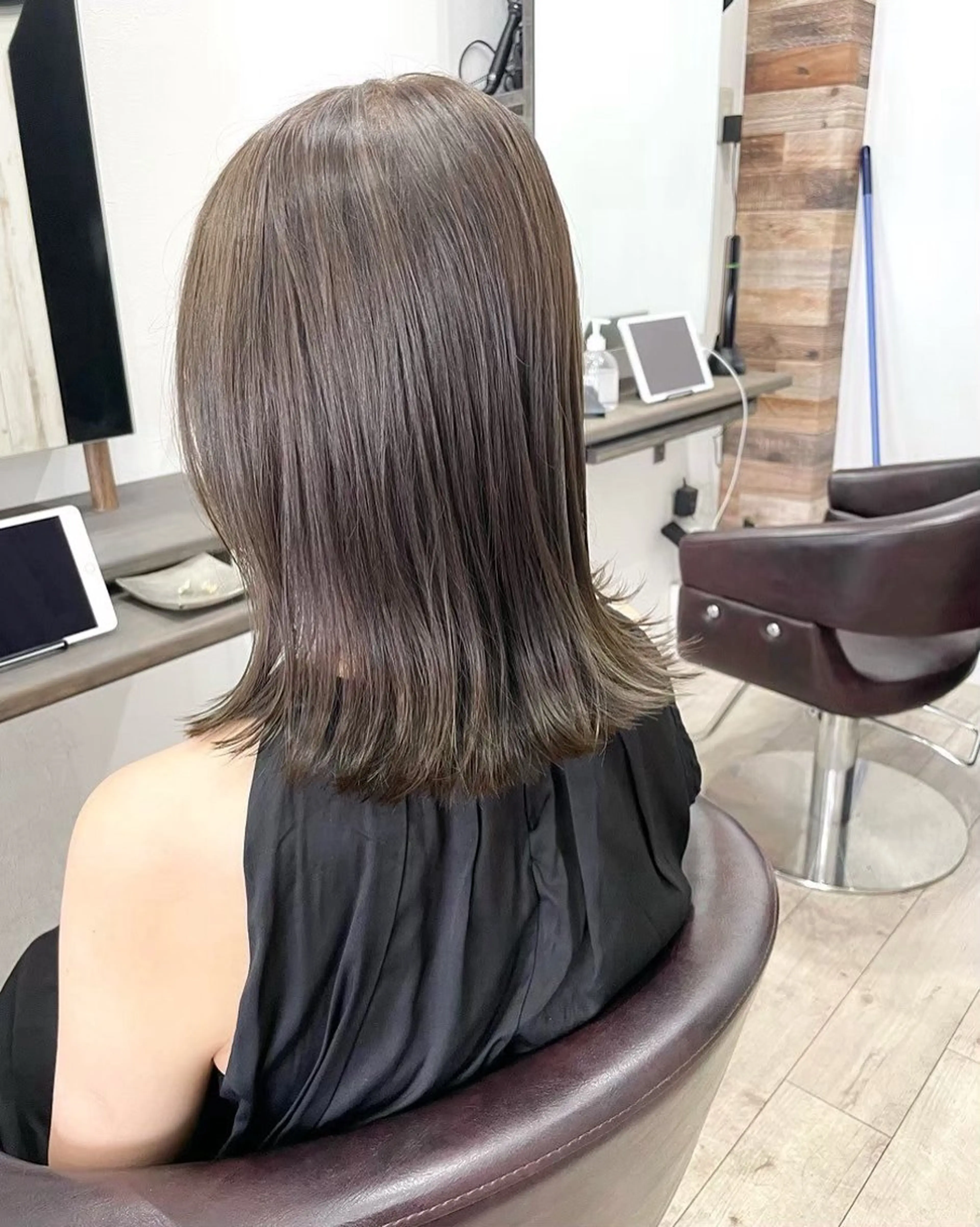 ミディアム カラー 🌬️attrait 髪質改善/個室サロンのヘアスタイル
