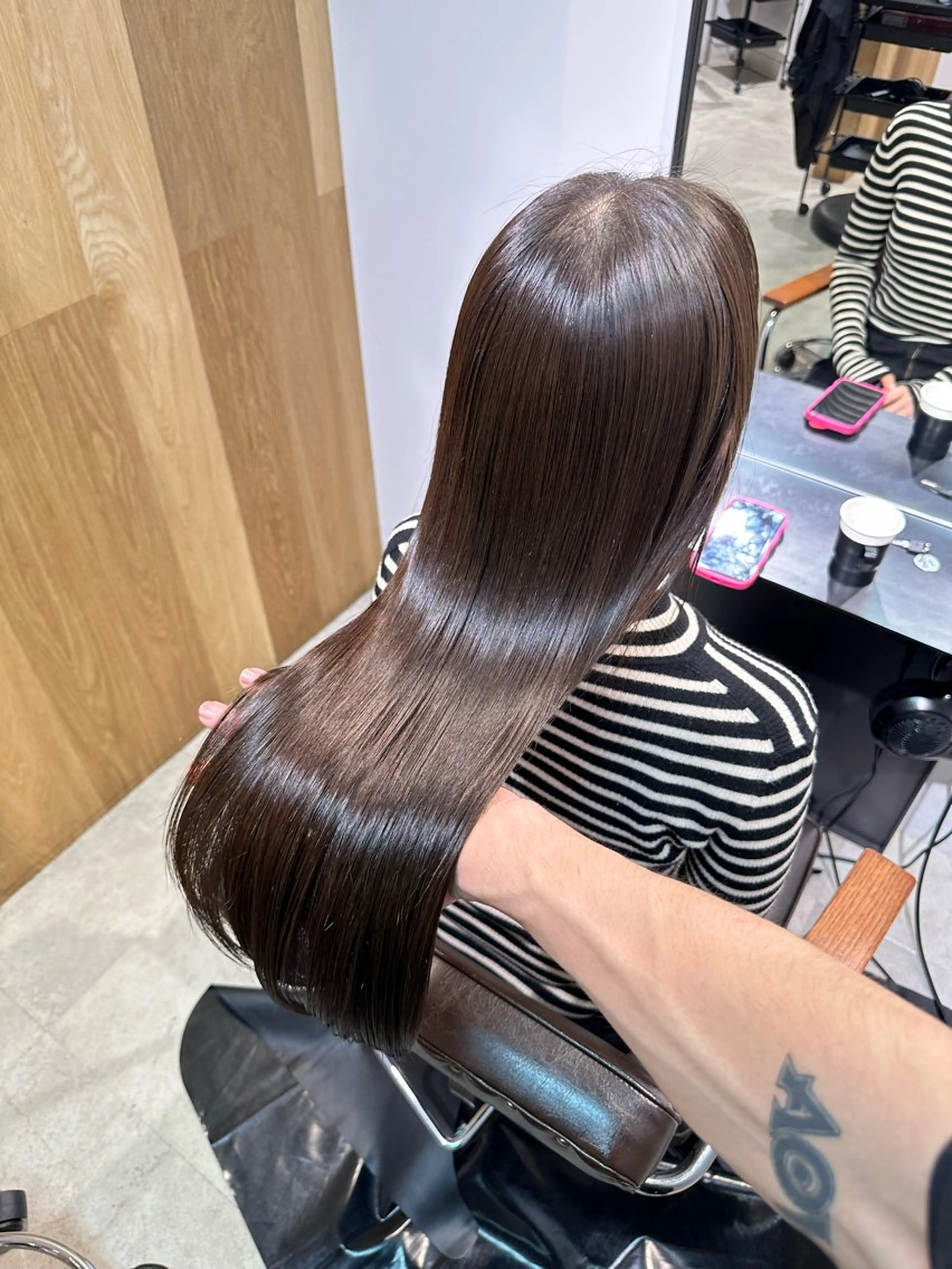 ロング ヘアカラー トリートメント DXシェアサロン渋谷所属・縮毛矯正🌝髪質改善 🌝しじたかゆきのヘアスタイル