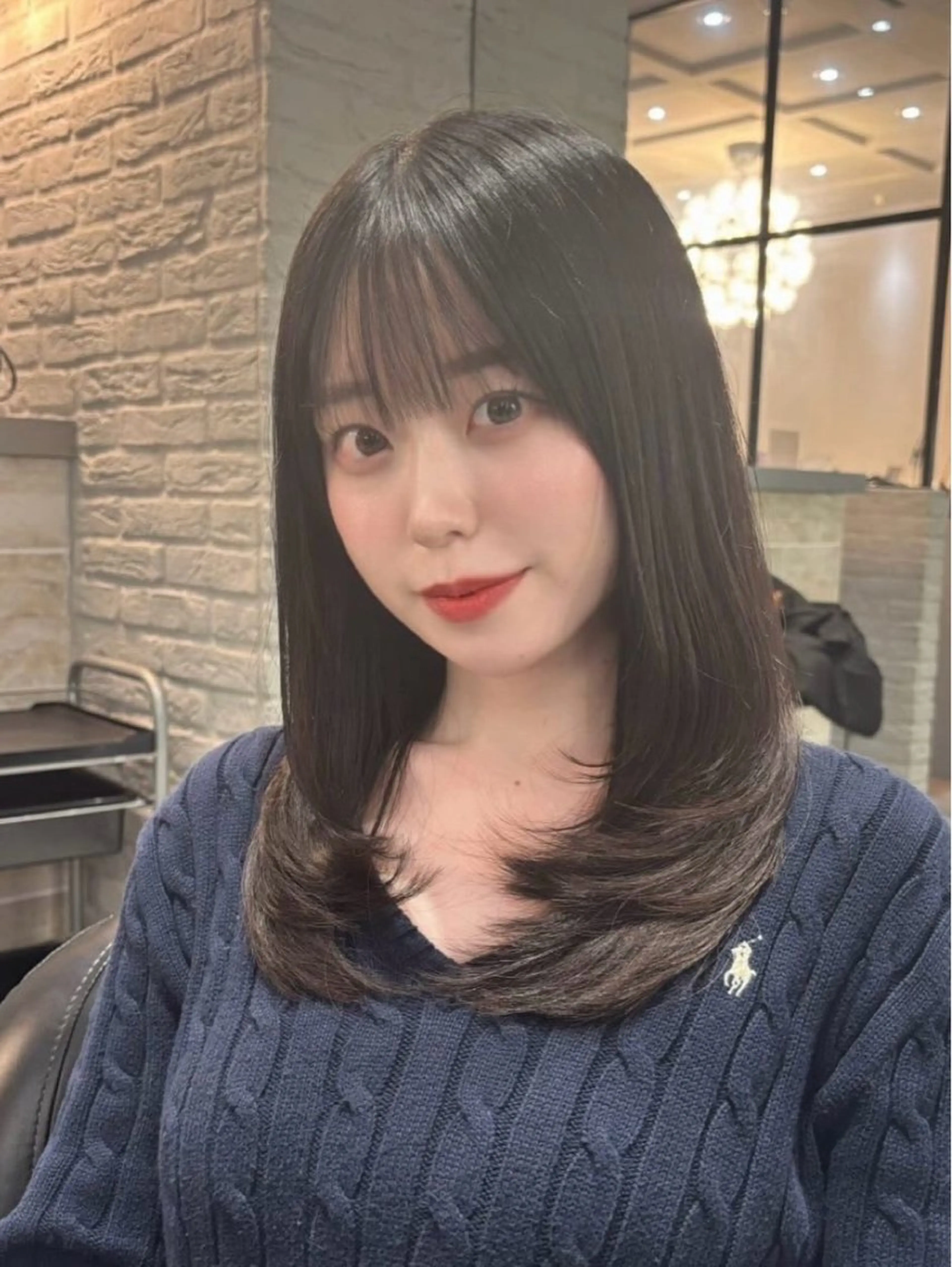 ミディアム レイヤーカット トリートメント カット ヘアカラー トリートメント zina渋谷所属・韓国レイヤー顔周り カット髪質改善しゅんのヘアスタイル