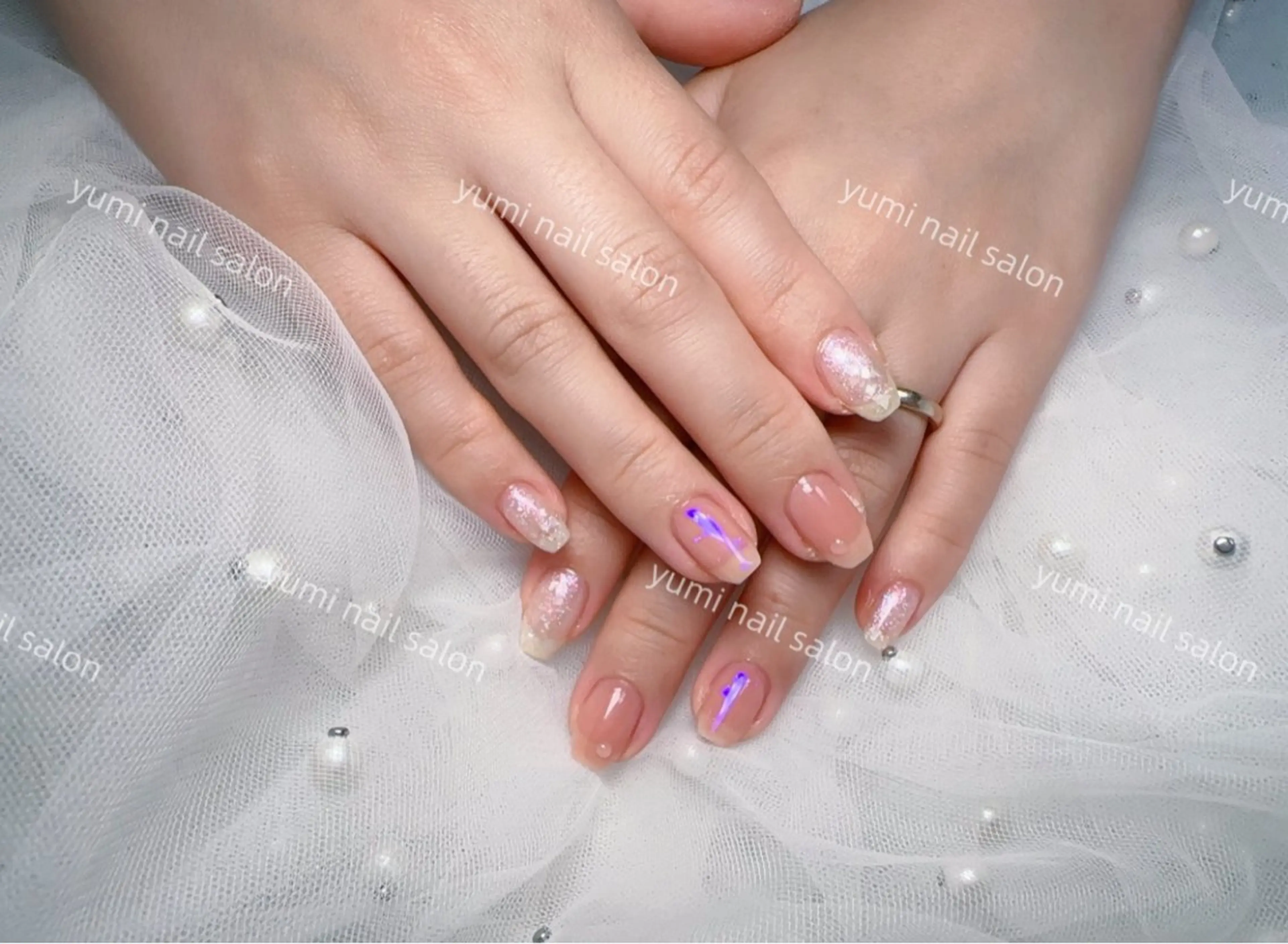 ネイル ハンドネイル Yumi ジェル& チップ長さだしのネイルデザイン