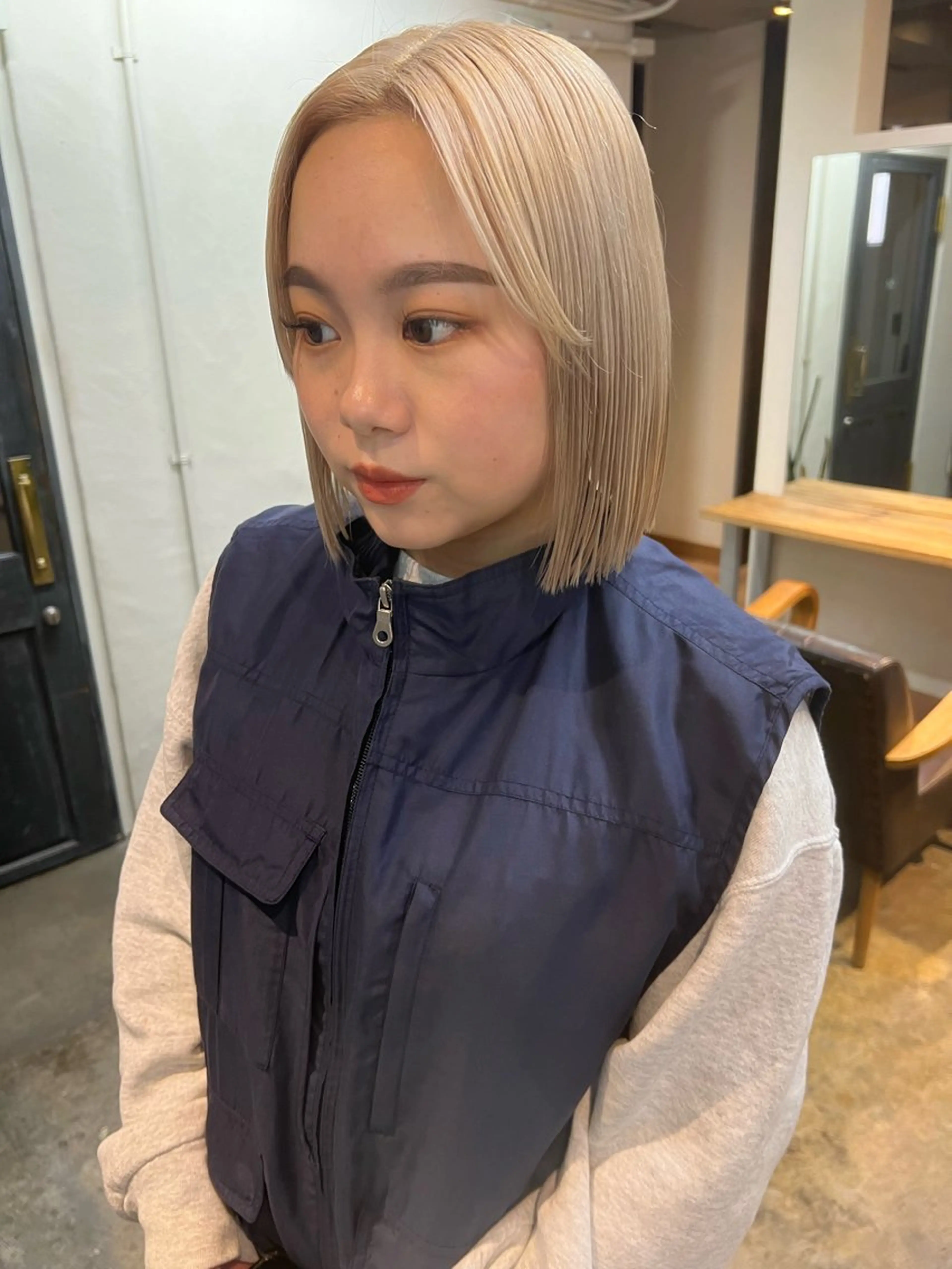 ショート カット ヘアカラー トリートメント 東のりか/ハイトーン ブリーチカラー/ボブのヘアスタイル