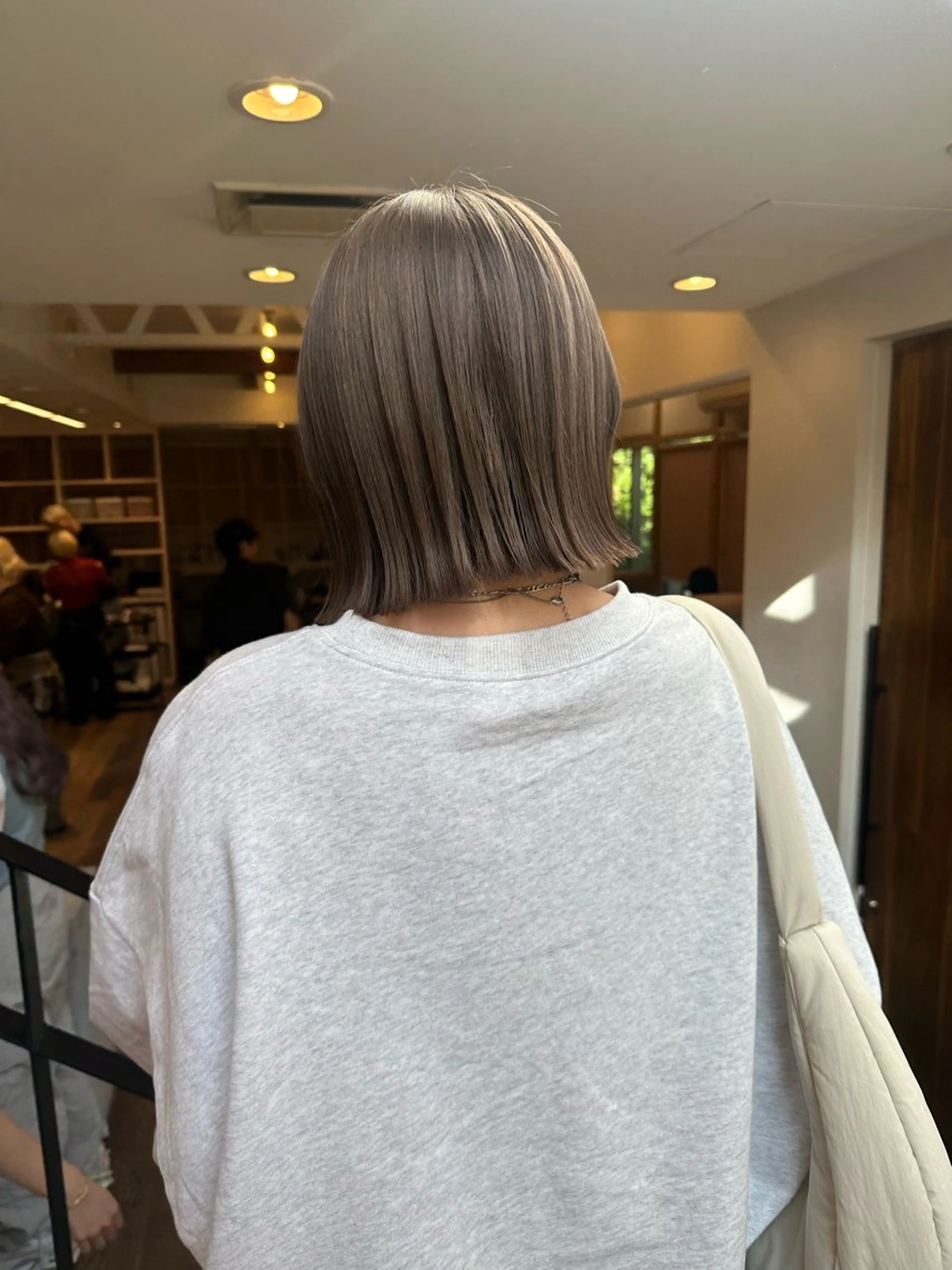 ミディアム ヘアカラー トリートメント Null 表参道所属・岩下昂世/ ハイトーン/デザインのヘアスタイル