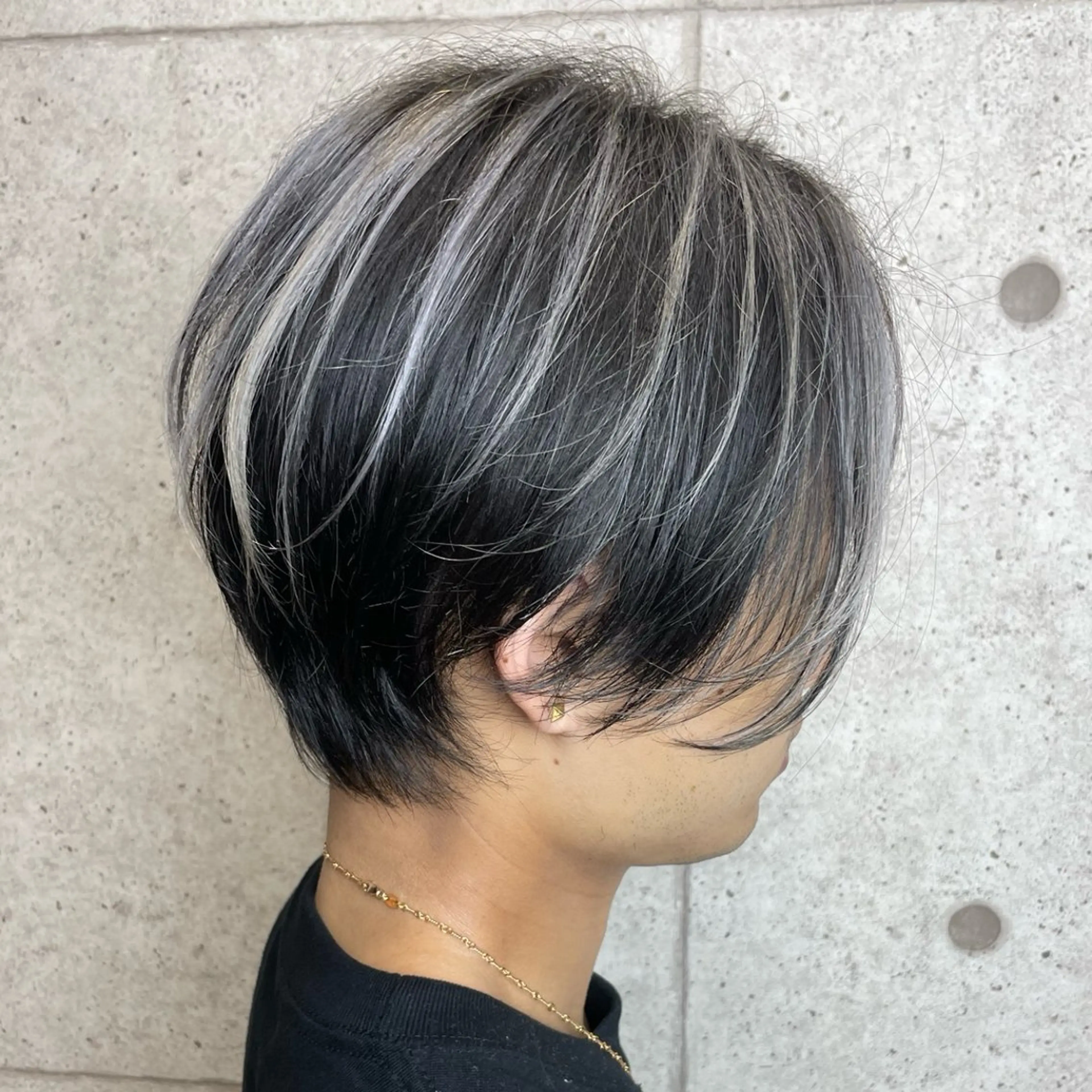 ショート カラー カット ヘアカラー トリートメント 奥山義進/ハイトーン /バレイヤージュのヘアスタイル