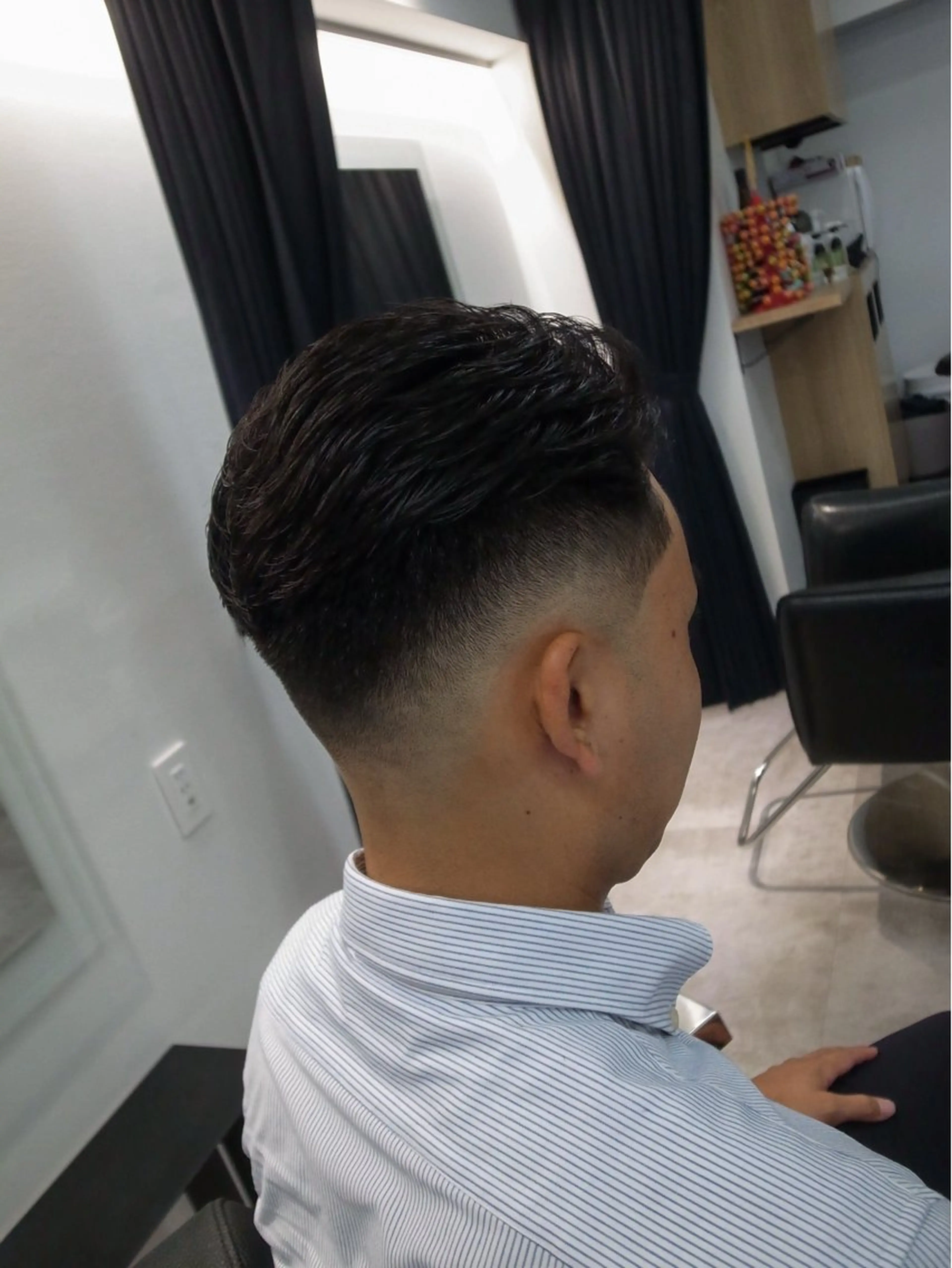 ショート パーマ メンズ カット パーマ INTRO SHIBUYA by Fi-Ne所属・💈メンズフェード 特化DAIYA💈のヘアスタイル