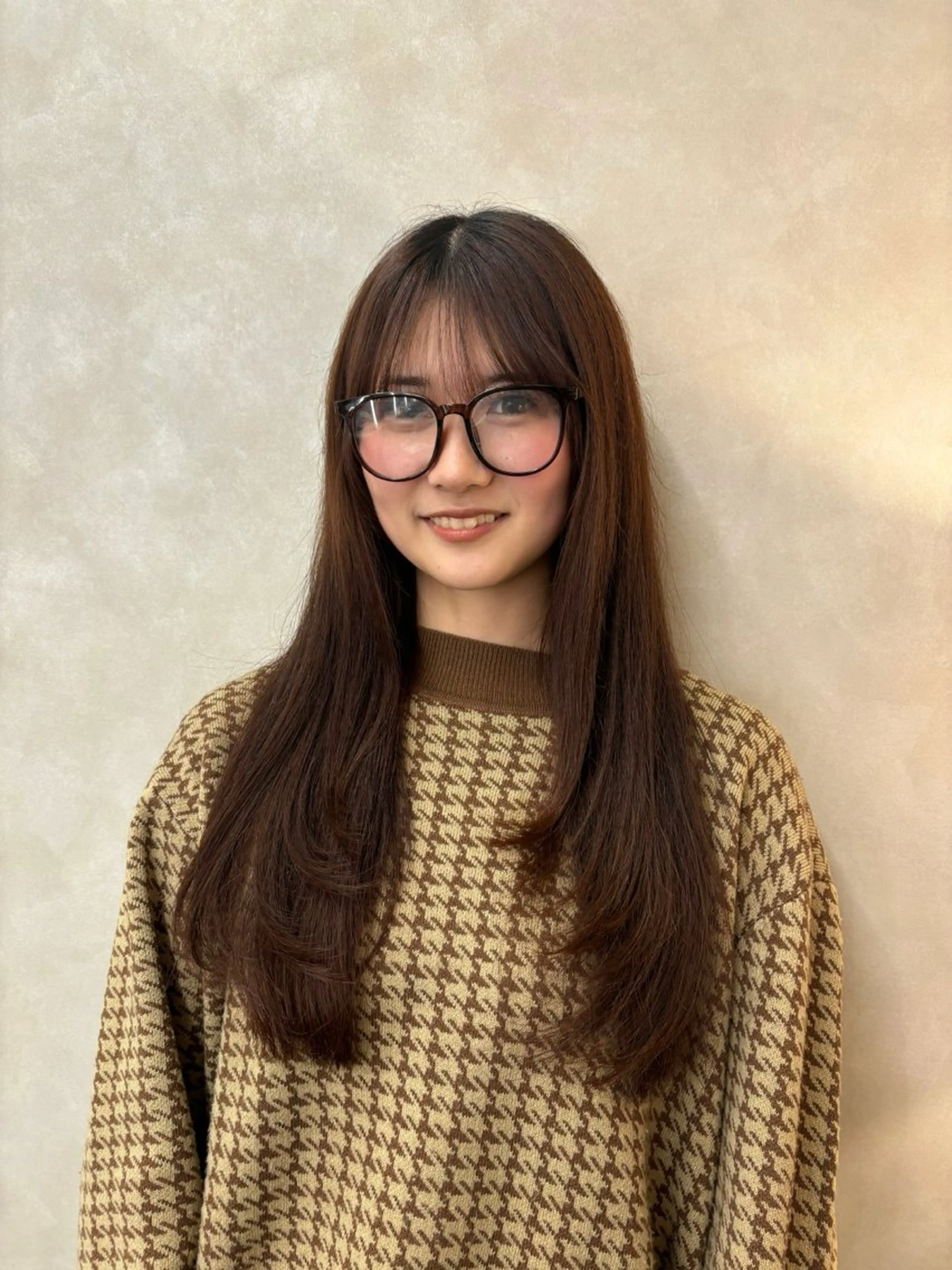 ロング レイヤーカット ワイズミ モモカのヘアスタイル