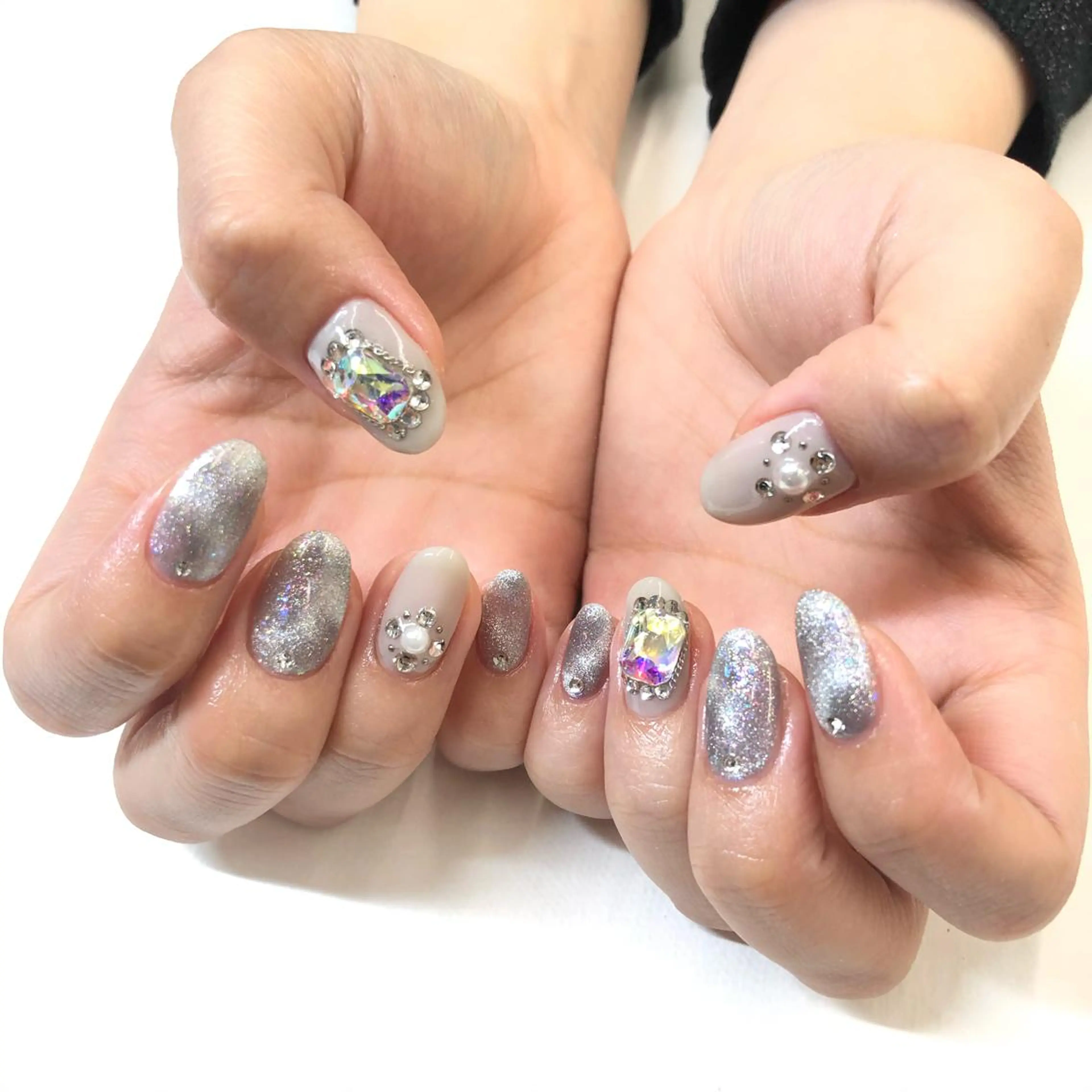 ネイル マグネットネイル ハンドネイル フットネイル Minami 🍓のネイルデザイン