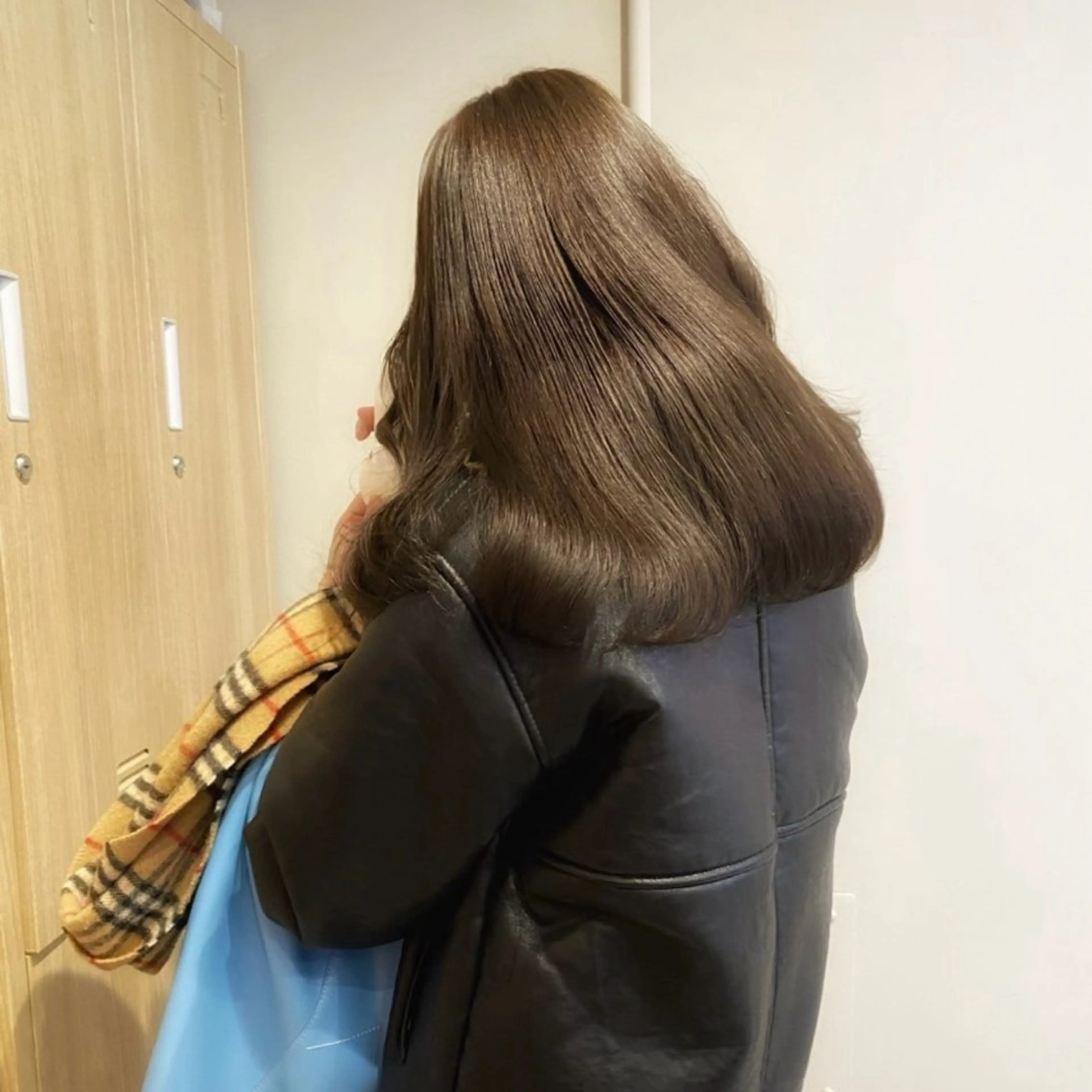 カラー LOREN ちひろのヘアスタイル