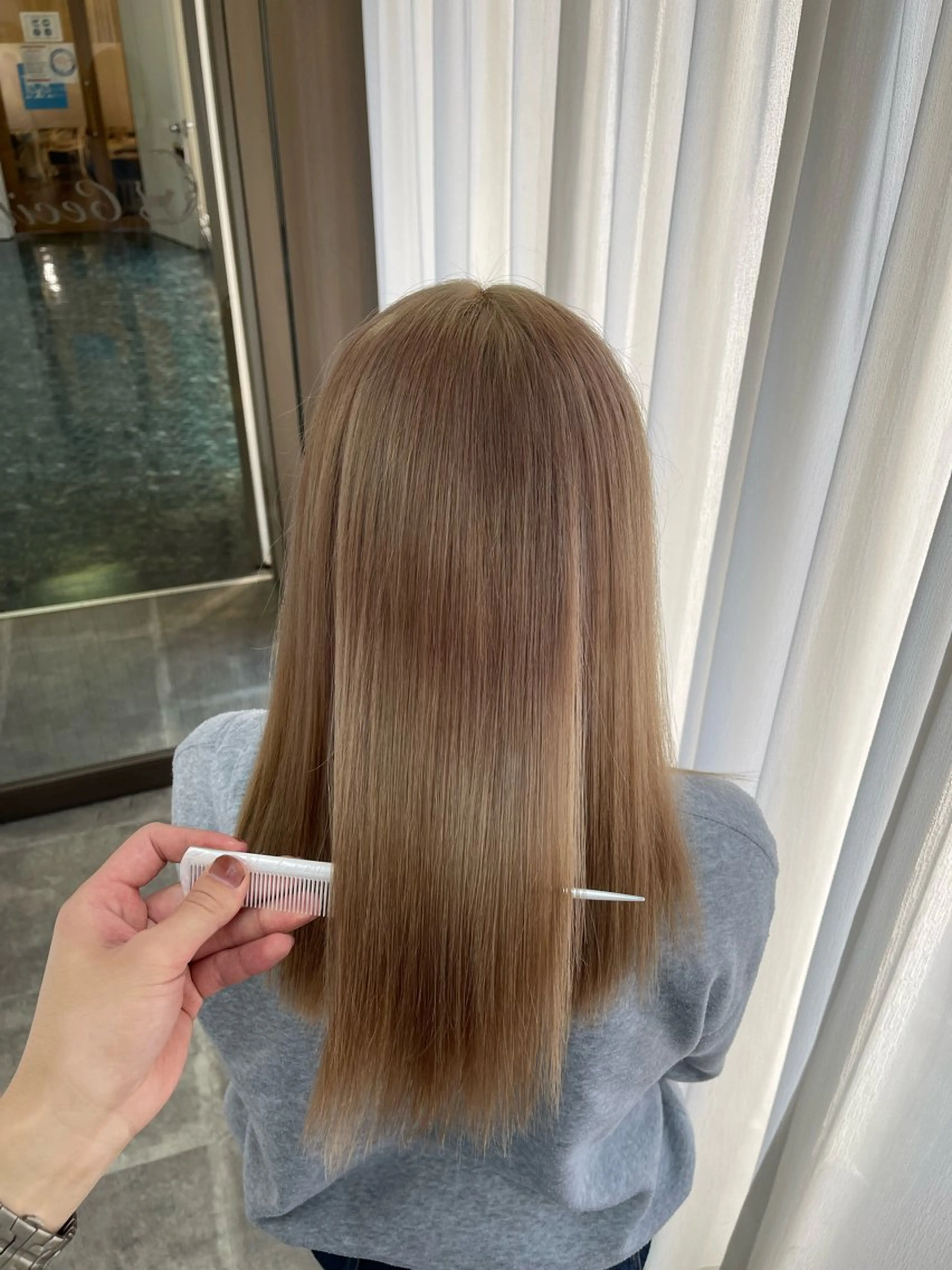 セミロング カラー ベージュカラー ブリーチ ブロンド ケアブリーチ デザインカラー ヘアカラー トリートメント SOYON西大寺店所属・ダブルカラー/ 髪質改善💎安藤のヘアスタイル