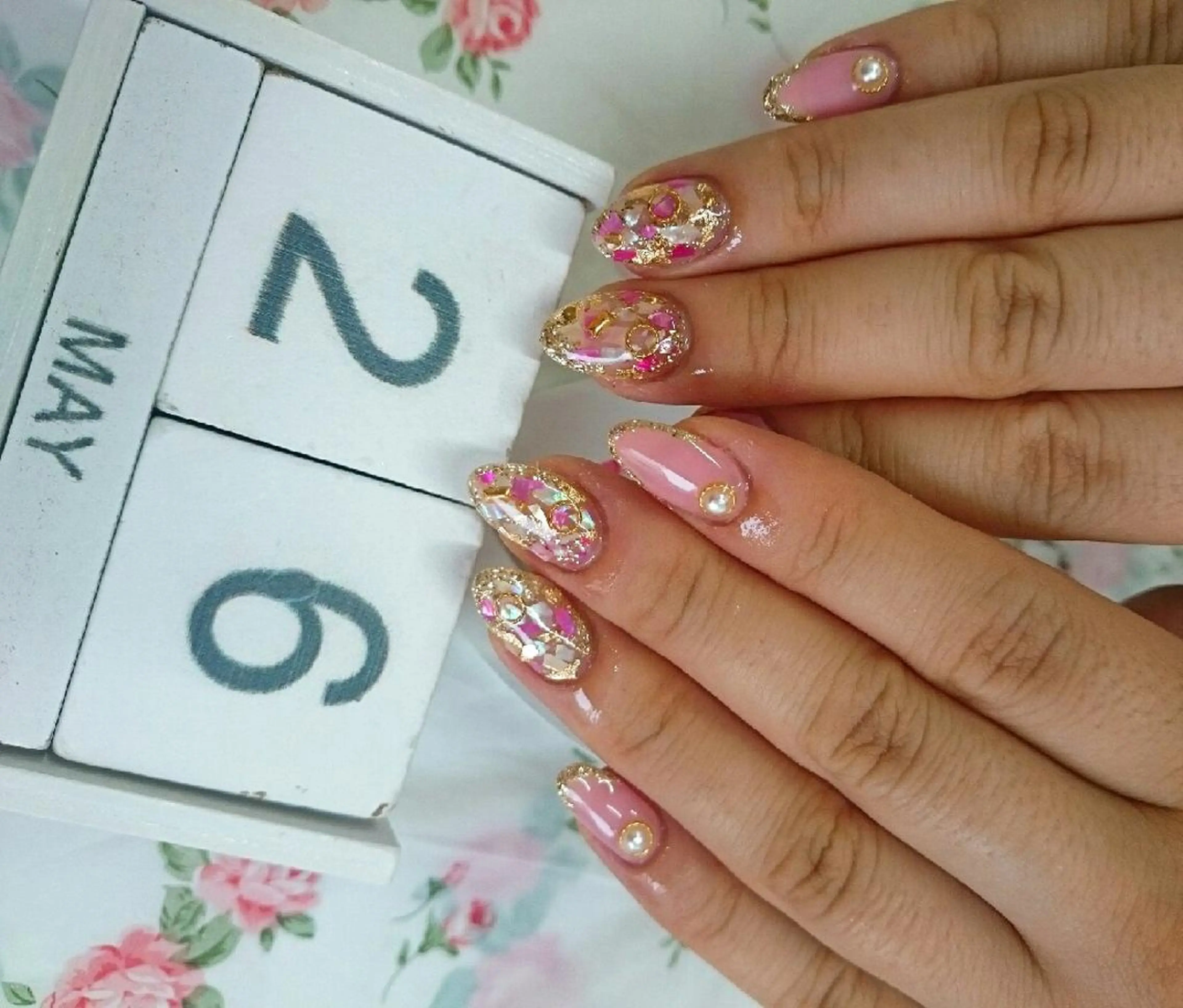 ネイル キラキラネイル JEWEL nailのネイルデザイン